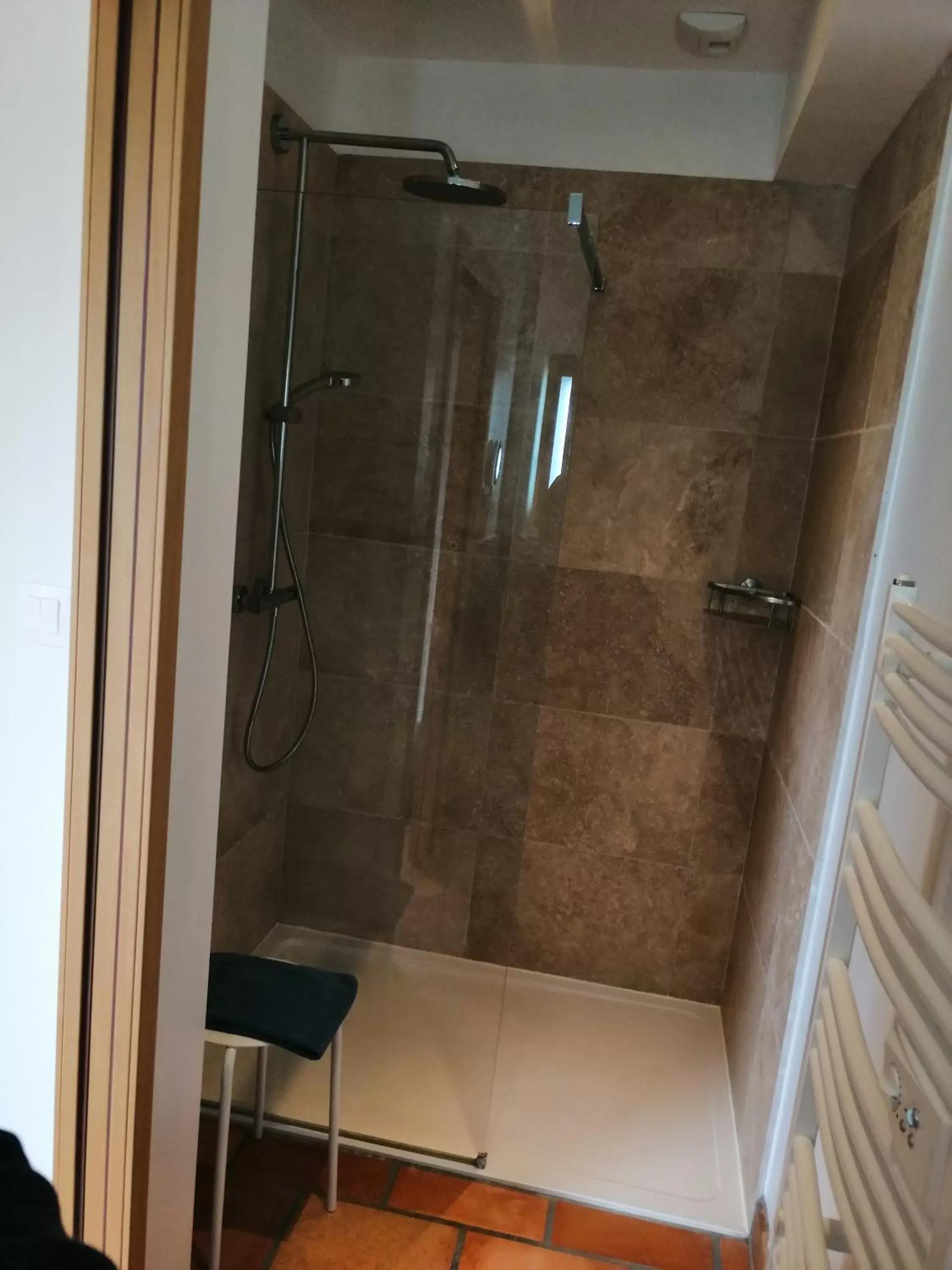 Shower, Bathroom in Domaine de Cayre