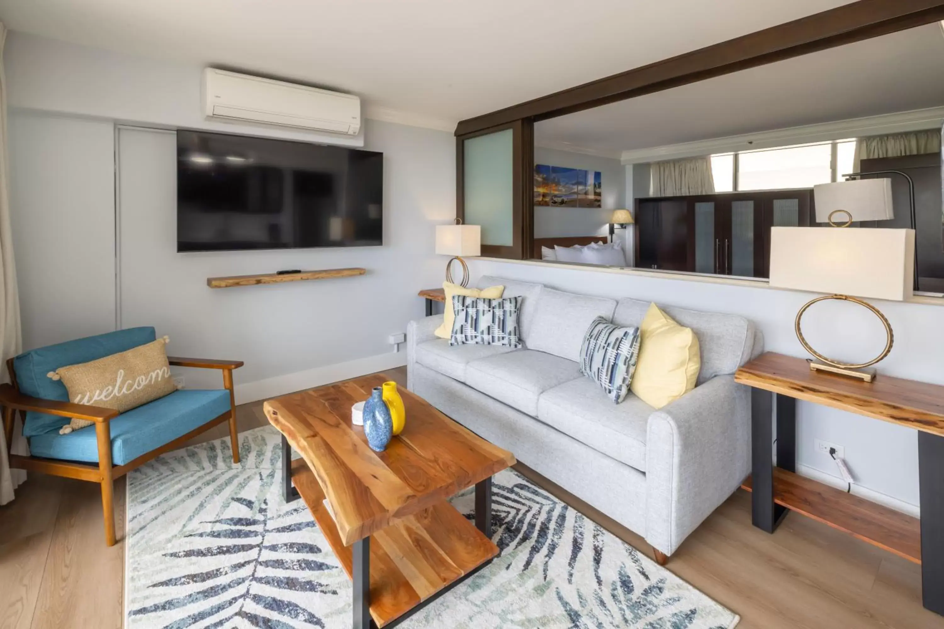 Living room, Seating Area in Regency on Beachwalk Waikiki by OUTRIGGER