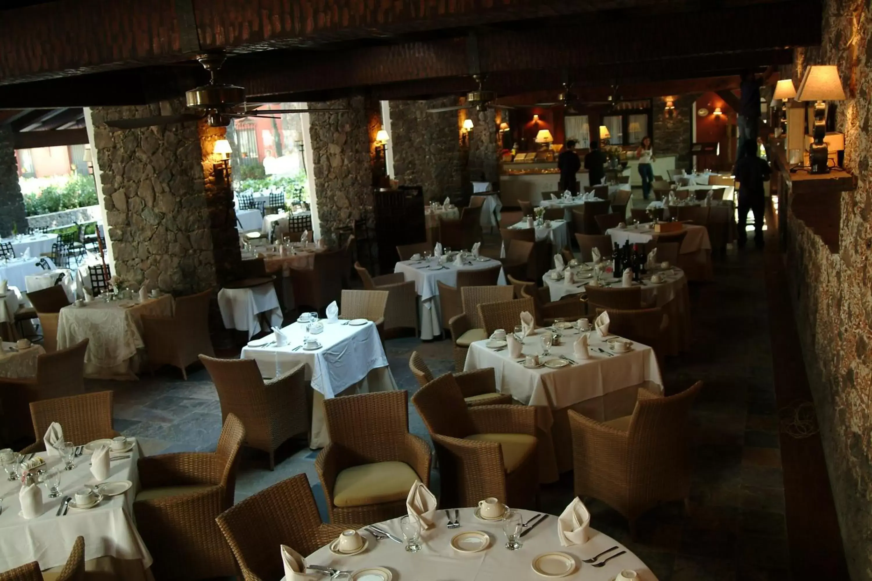 Restaurant/places to eat in Hacienda Jurica by Brisas Restaurant/places to eat in Hacienda Jurica by Brisas