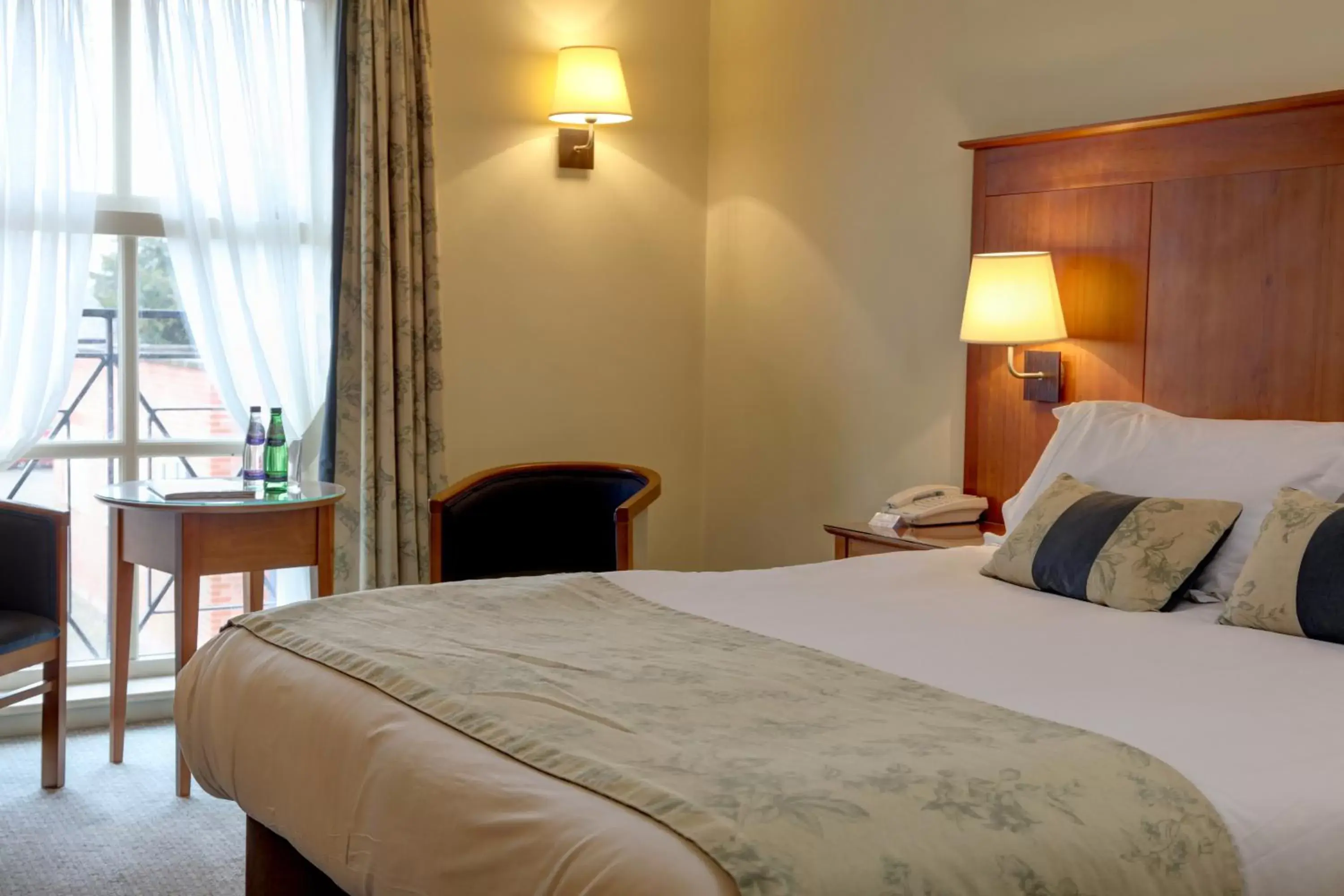 Bed, Room Photo in Rossett Hall Hotel