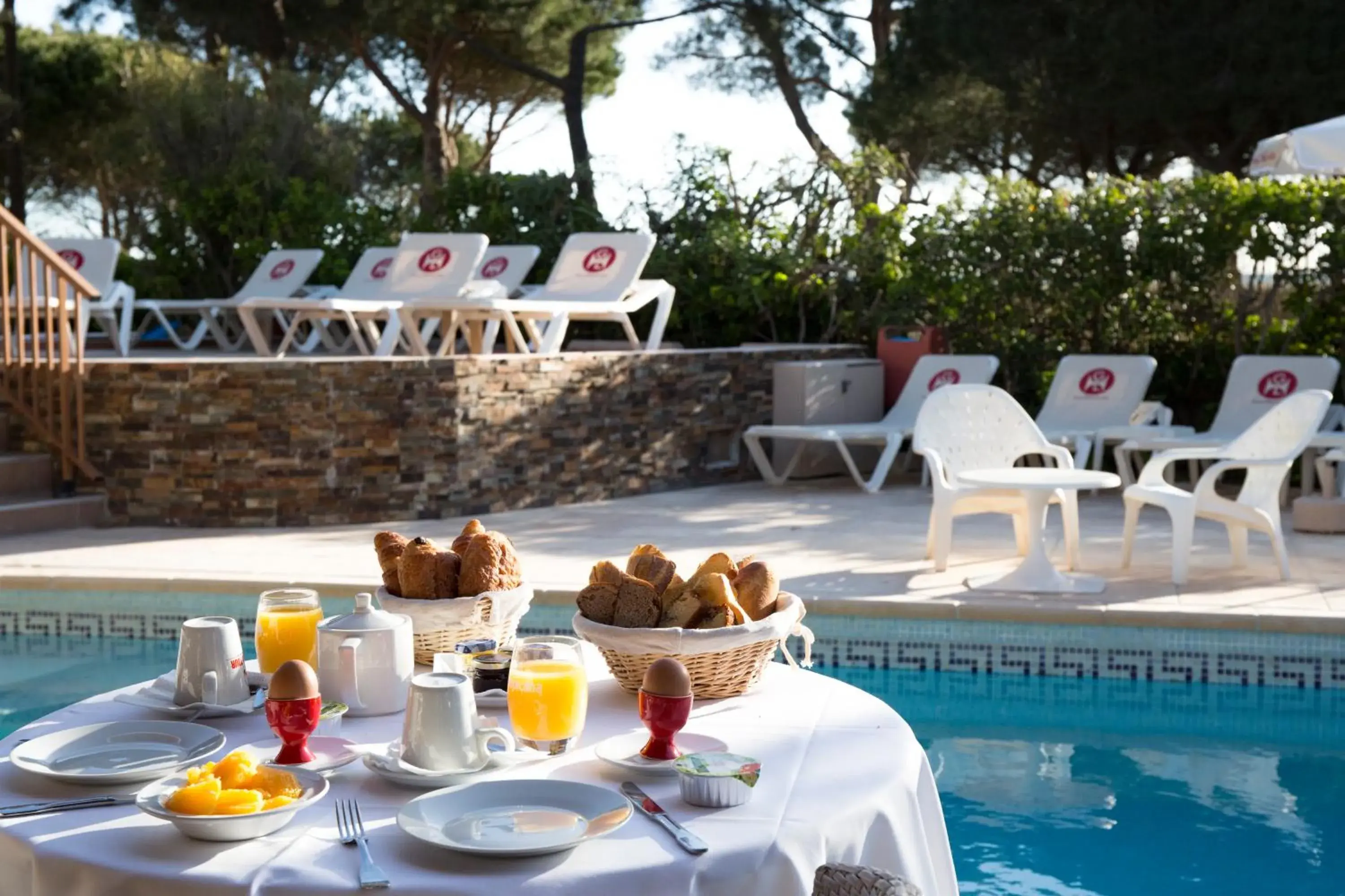 Buffet breakfast, Swimming Pool in Grand Hôtel Du Lido