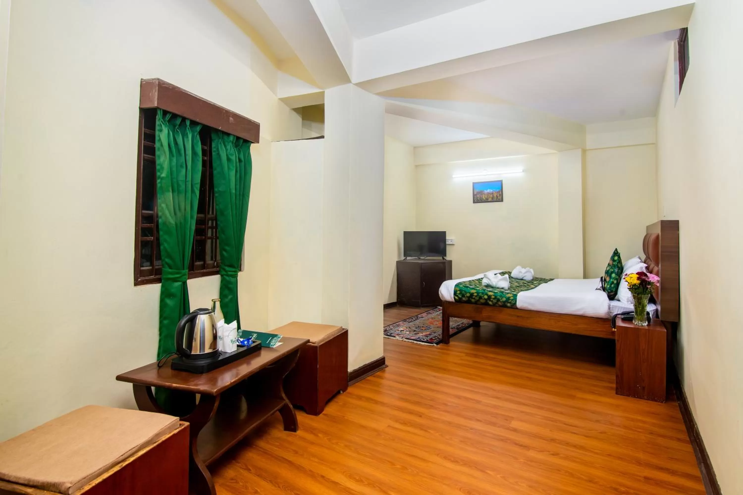 Bed in Muscatel BhumSang - 200 Mts from Mall Road