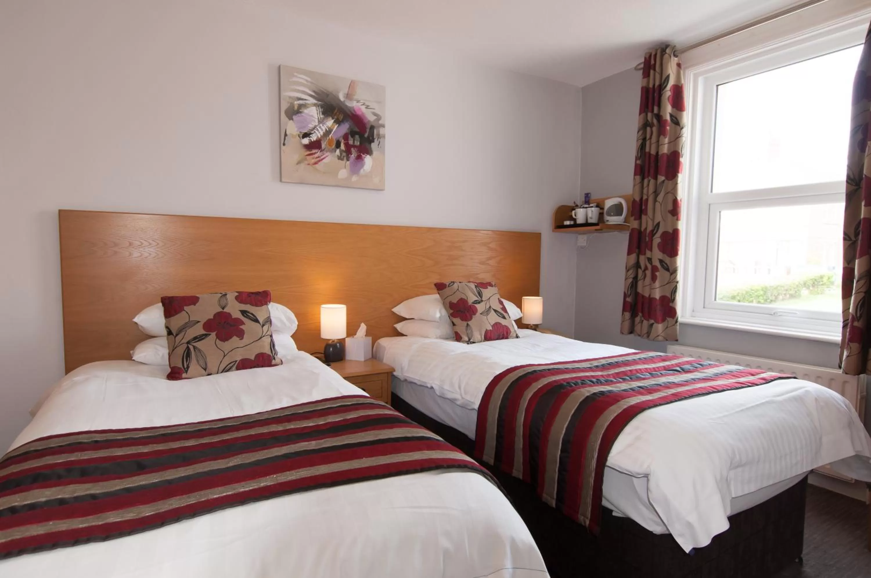 Garden view, Bed in Eype's Mouth Country Hotel