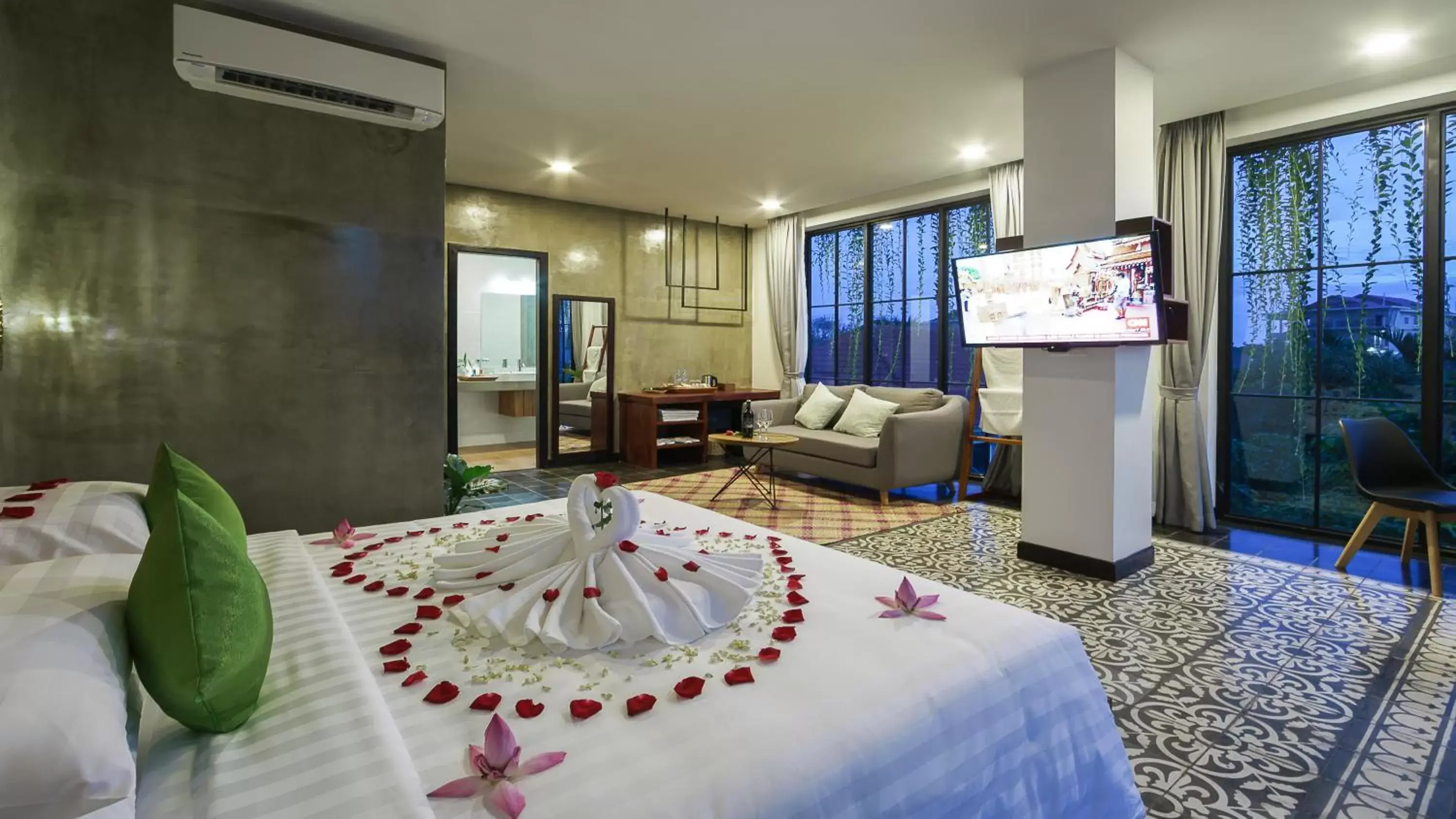 Bedroom, Seating Area in Vihara Angkor