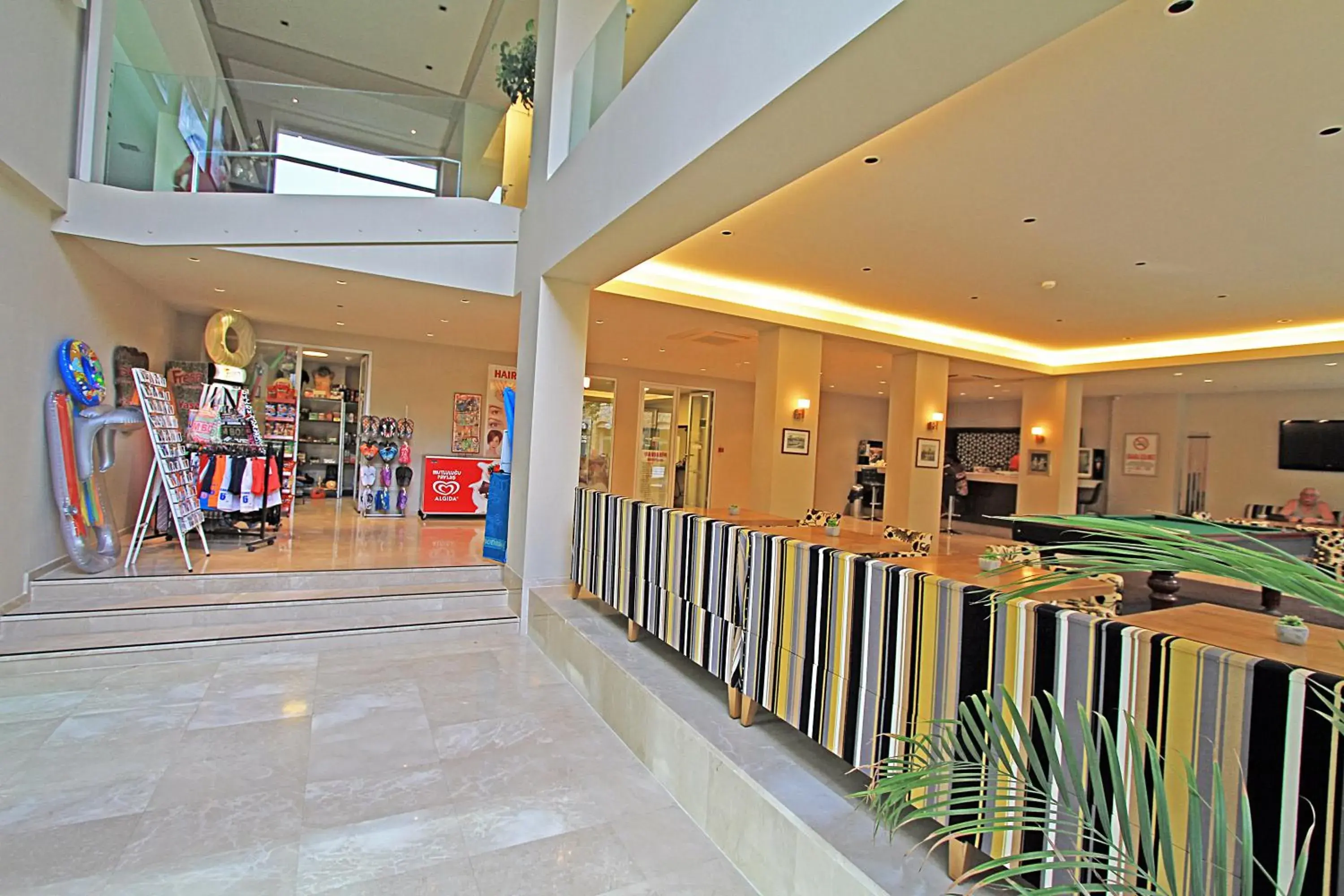 On-site shops in Mandarin Resort & Spa