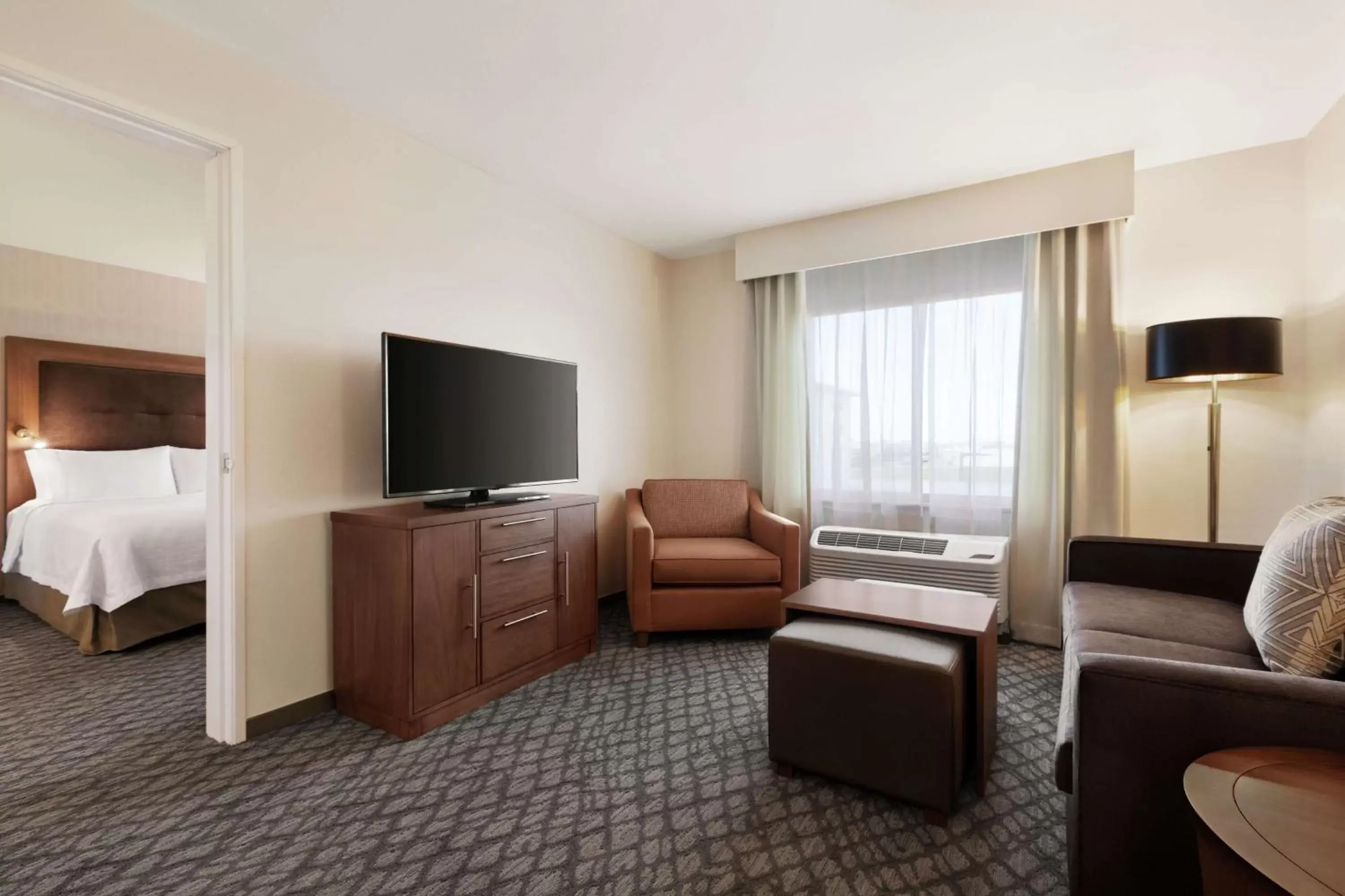 Bedroom, TV/Entertainment Center in Homewood Suites by Hilton Houston NW at Beltway 8