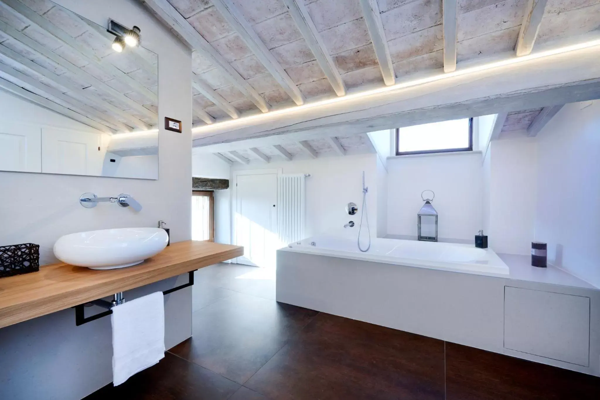 Hot Tub, Bathroom in Palazzo Pio III - Residenza d'epoca