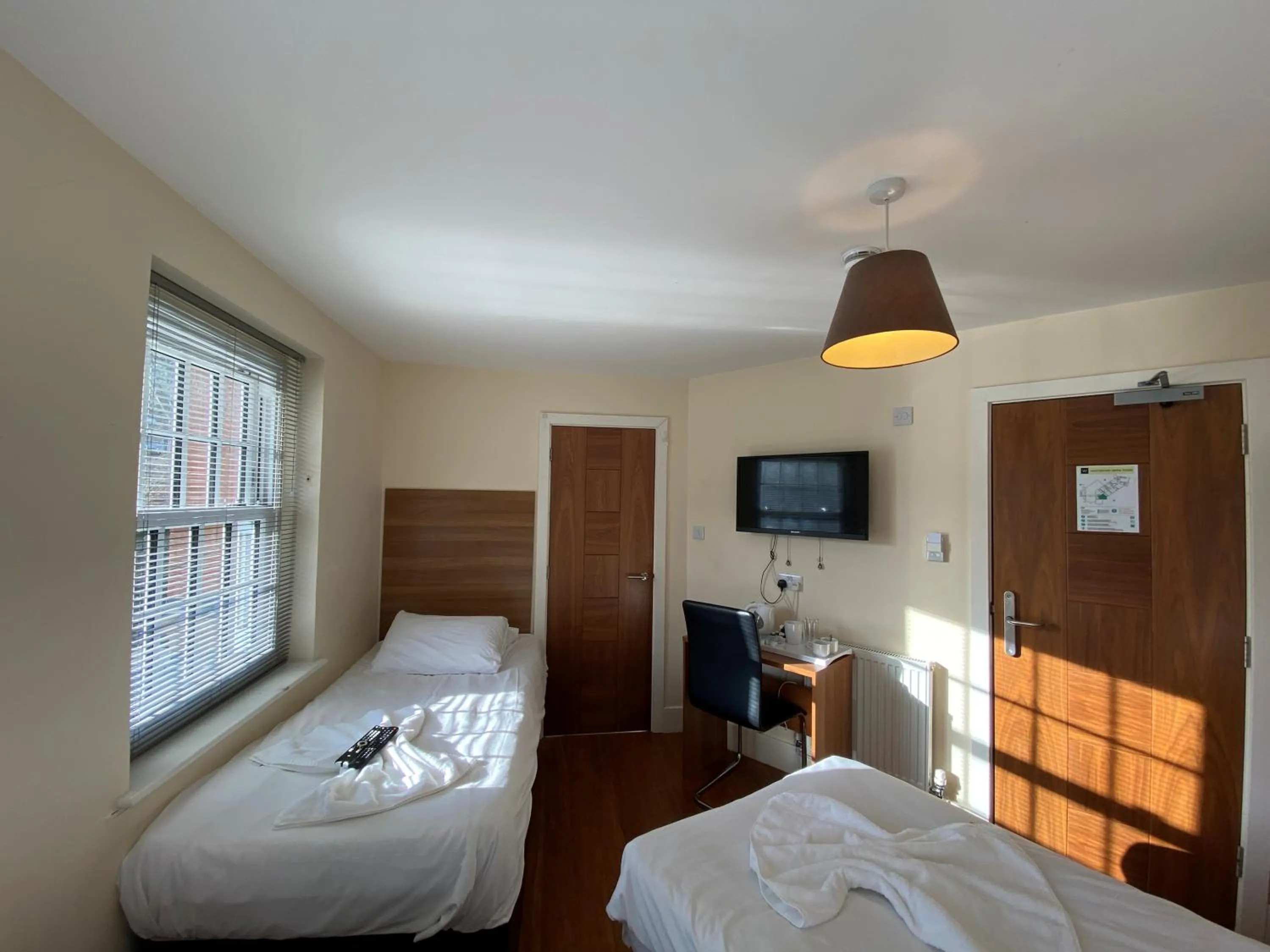 Bed in Wendover Arms Hotel