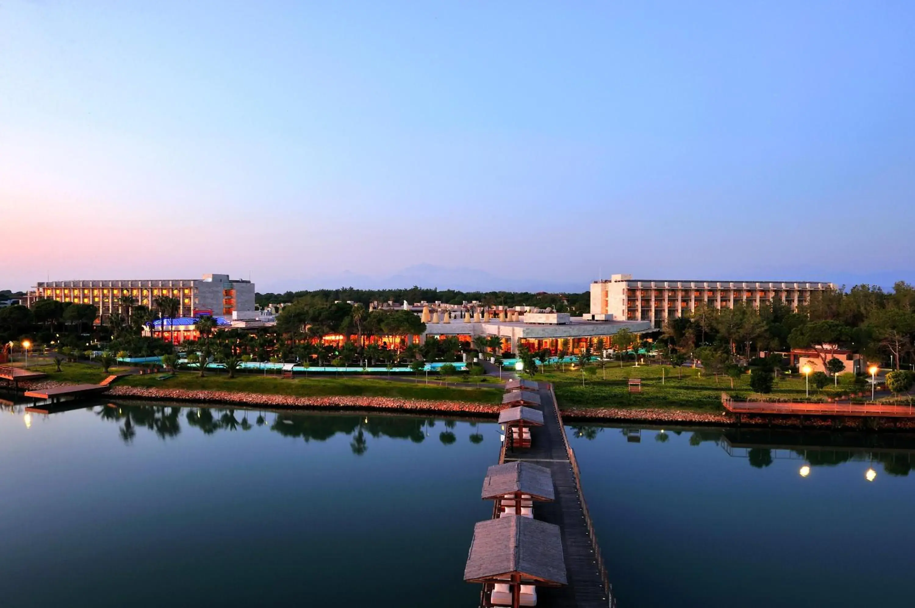 Area and facilities in Gloria Serenity Resort