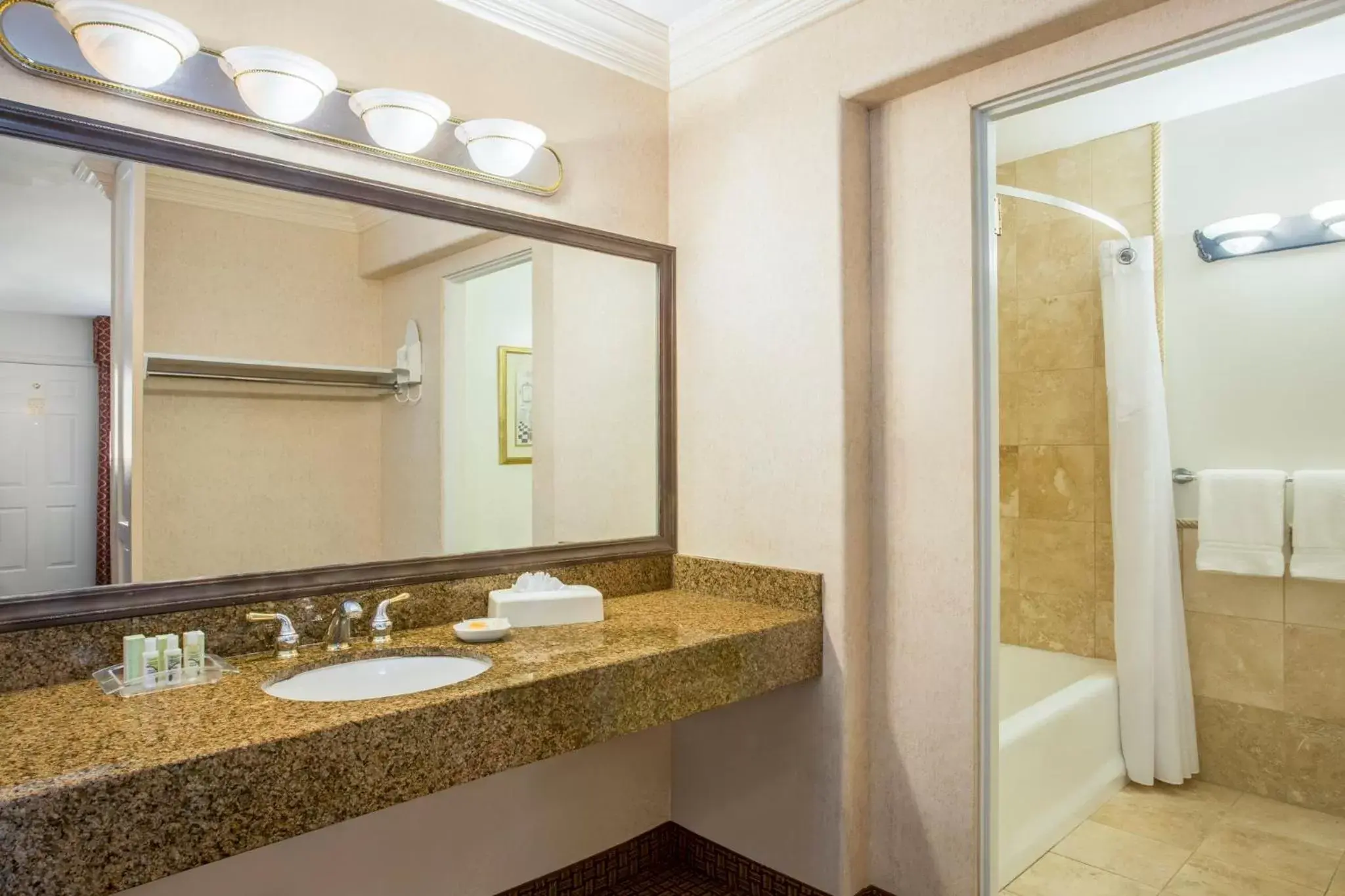 Bathroom in 14 West Hotel Laguna Beach