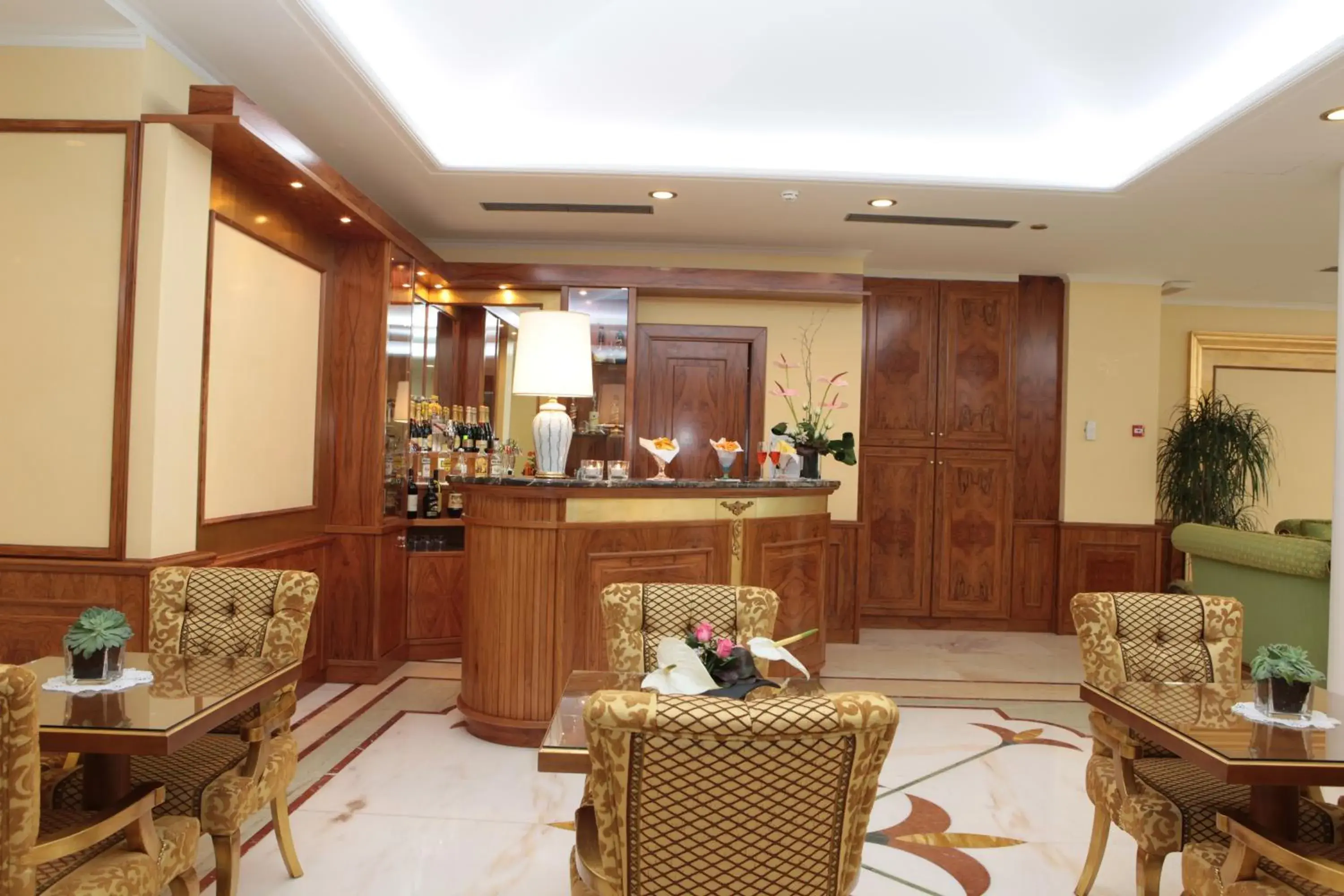 Lounge or bar, Lobby/Reception in Hotel Marconi