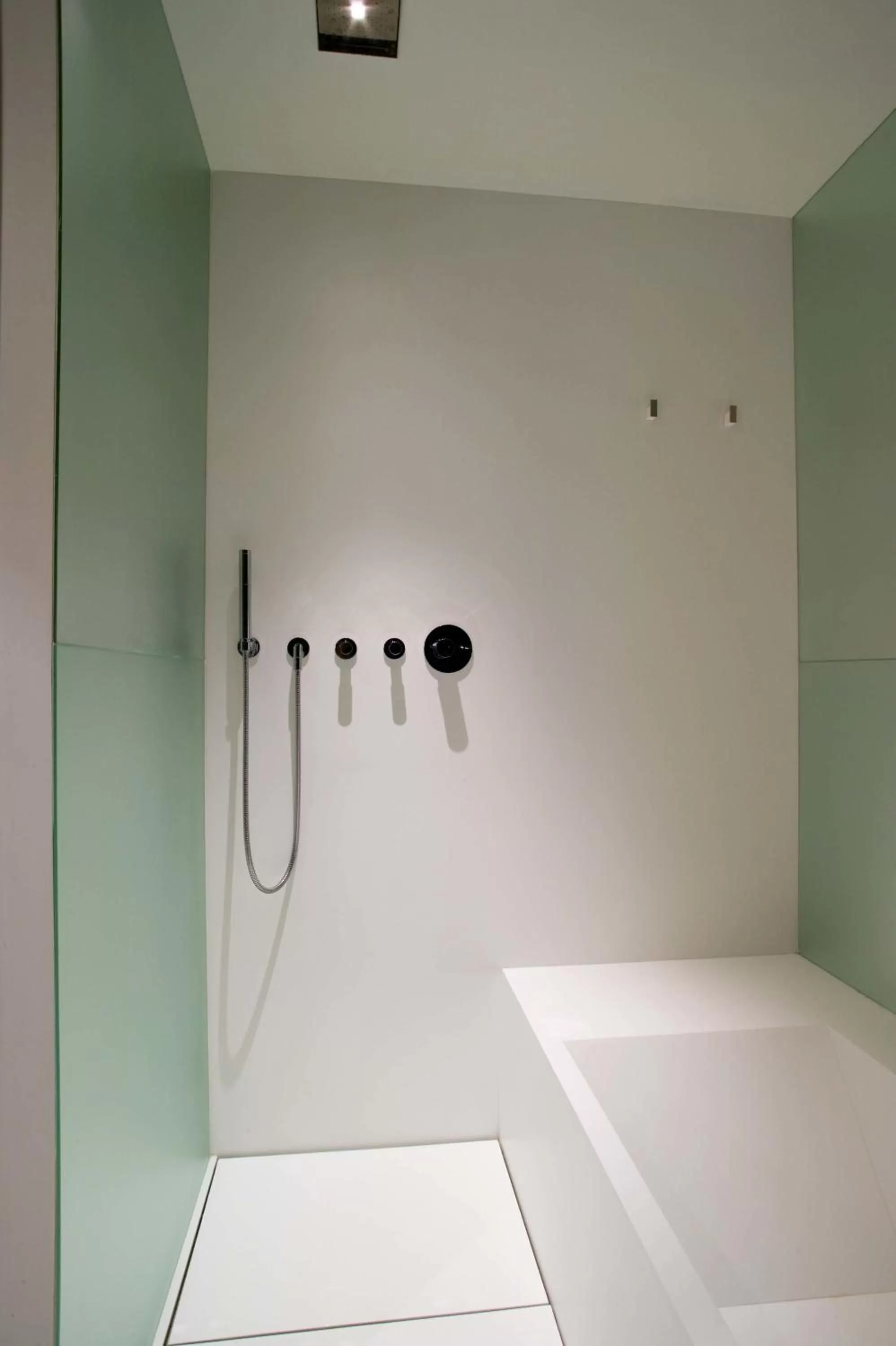 Shower in Mercer Casa Torner i Güell