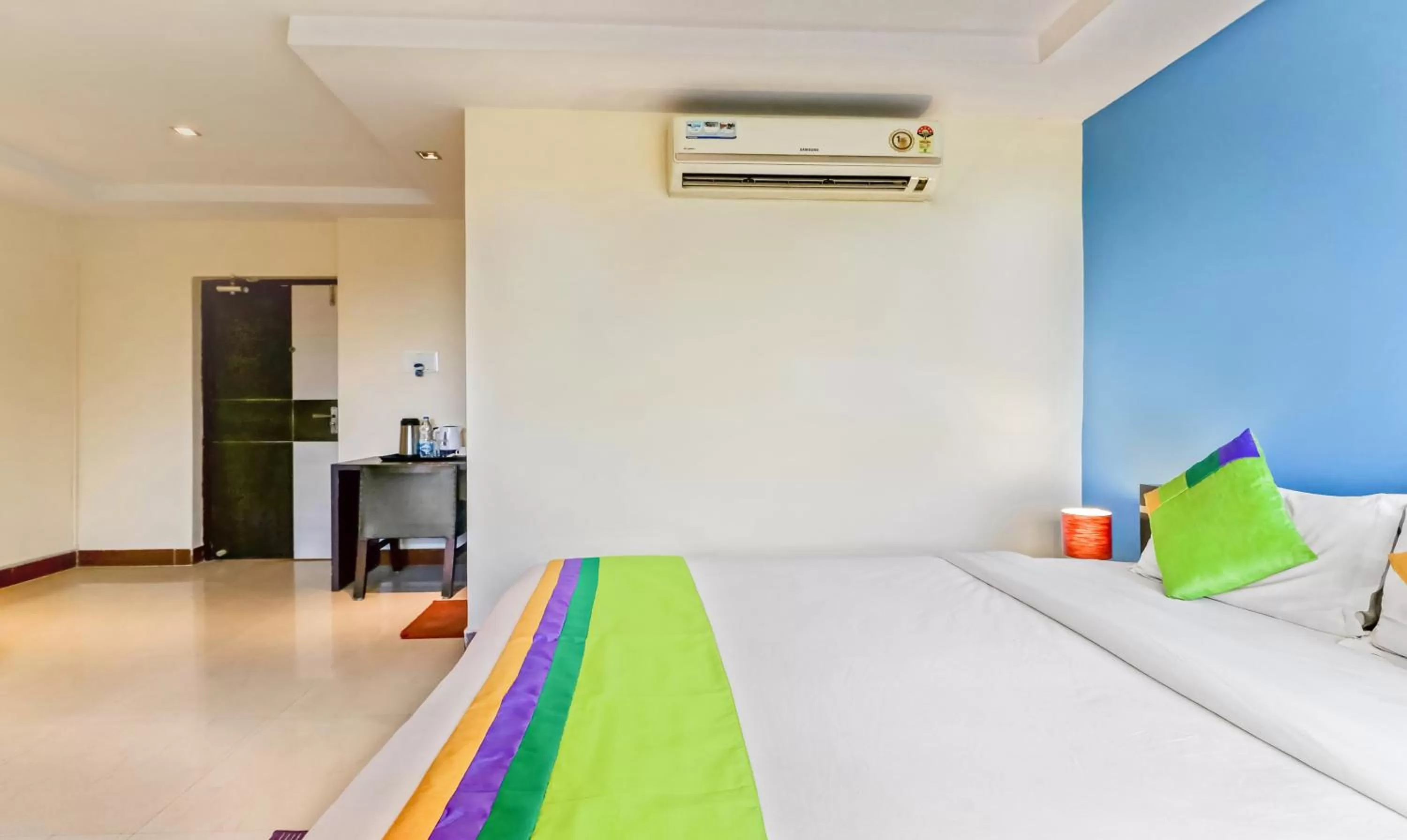 Bedroom, Bed in Treebo Concerto Residentia