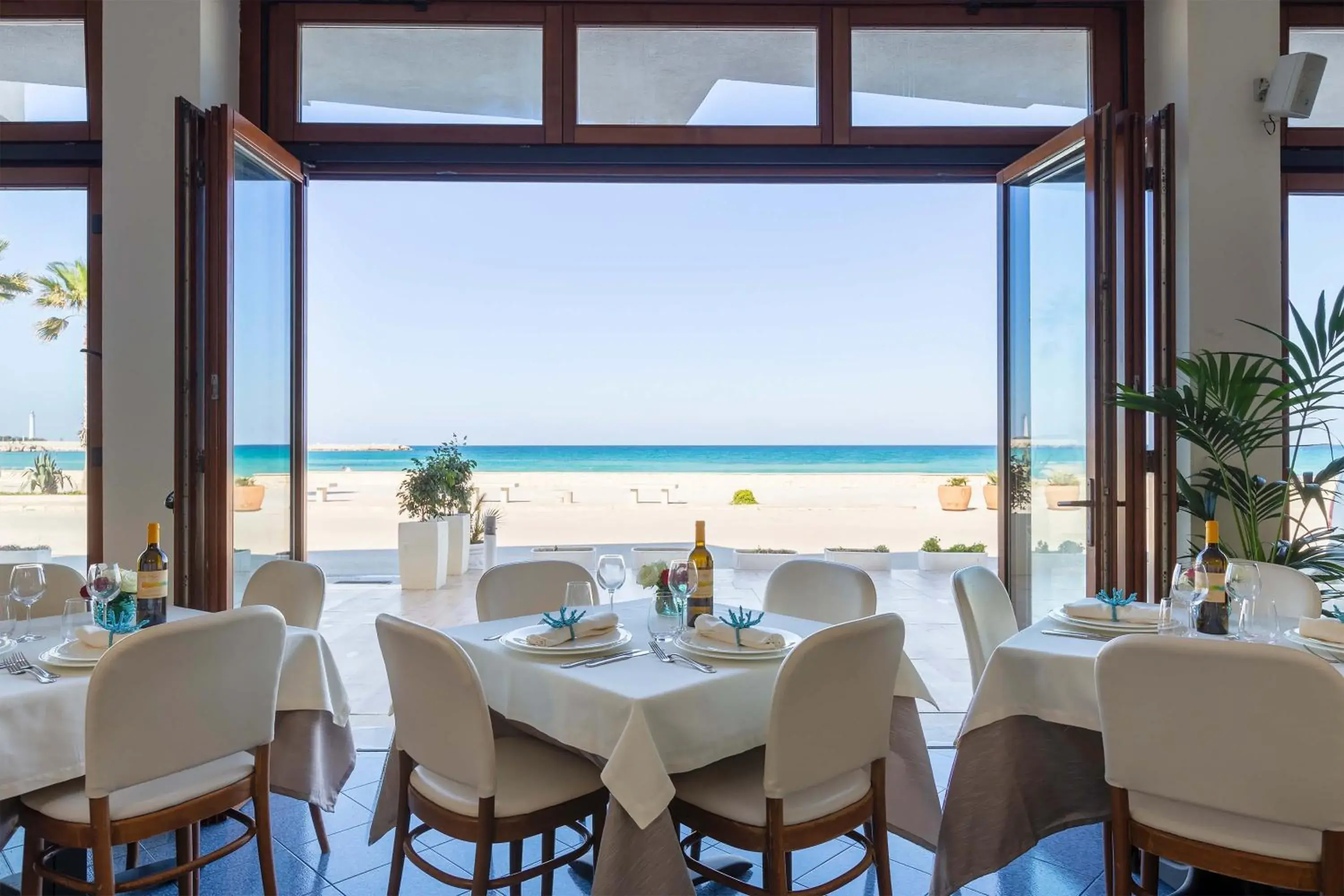 Restaurant/places to eat in Mira Spiaggia