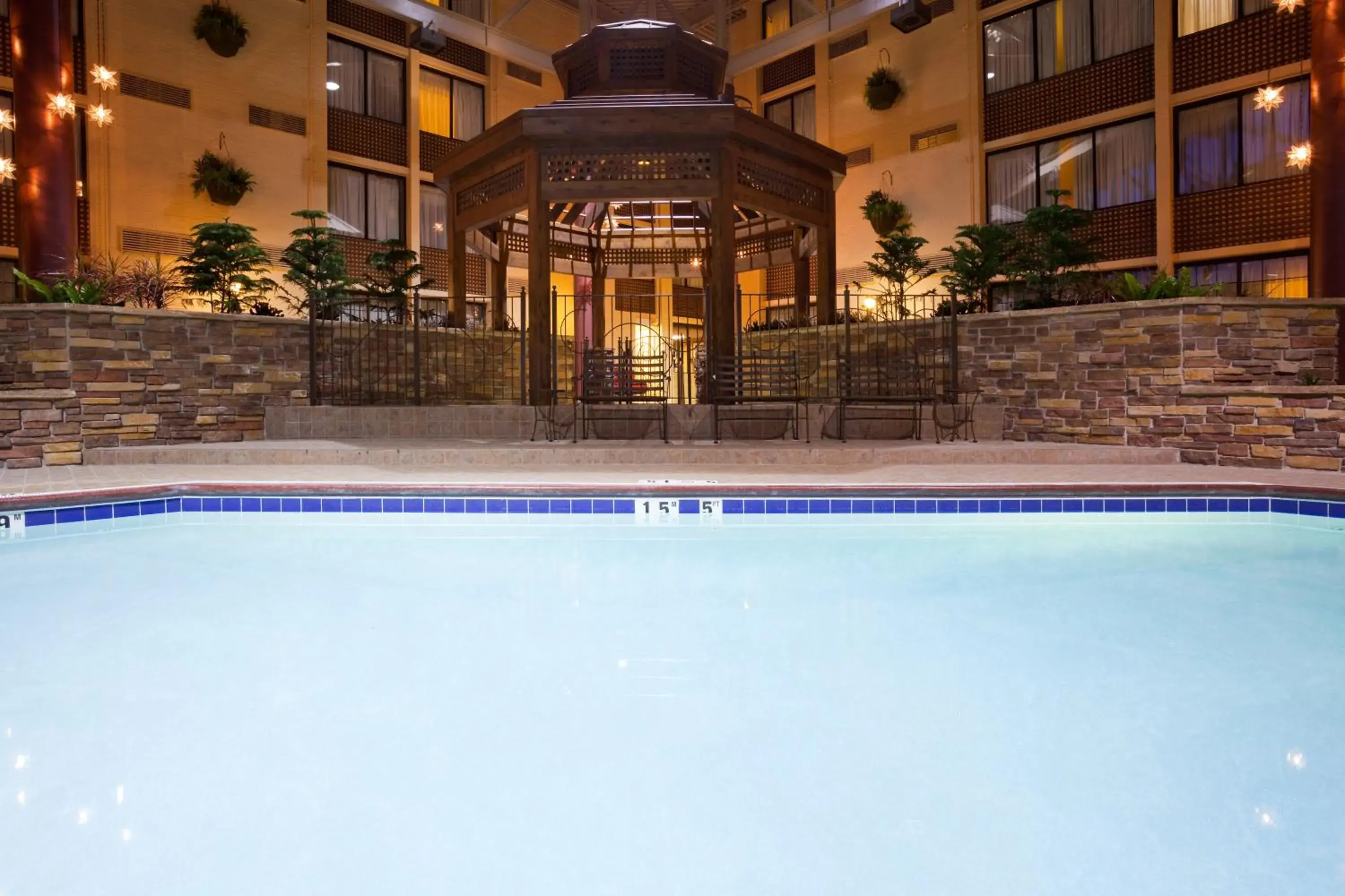 Swimming Pool in Holiday Inn Bloomington Airport South- Mall Area