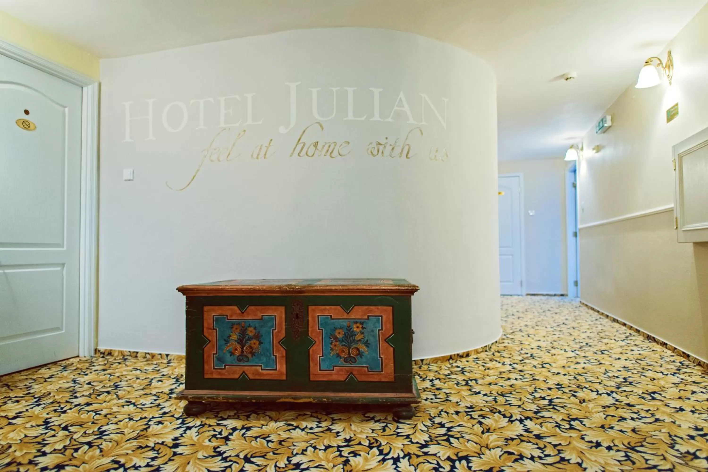 Property logo or sign in Hotel Julian