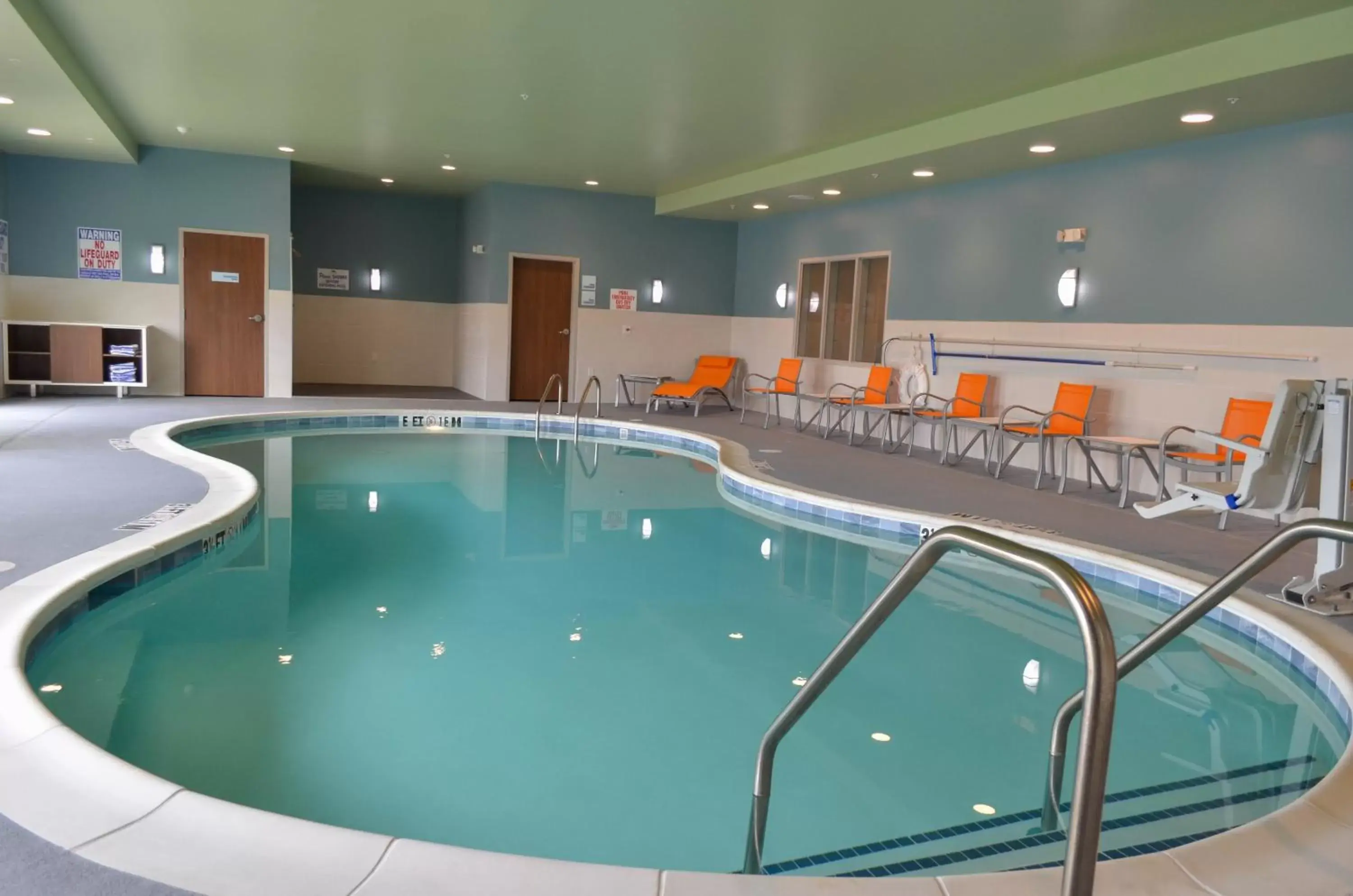 Swimming Pool in Holiday Inn Express & Suites - Charlotte NE - University Area, an IHG Hotel