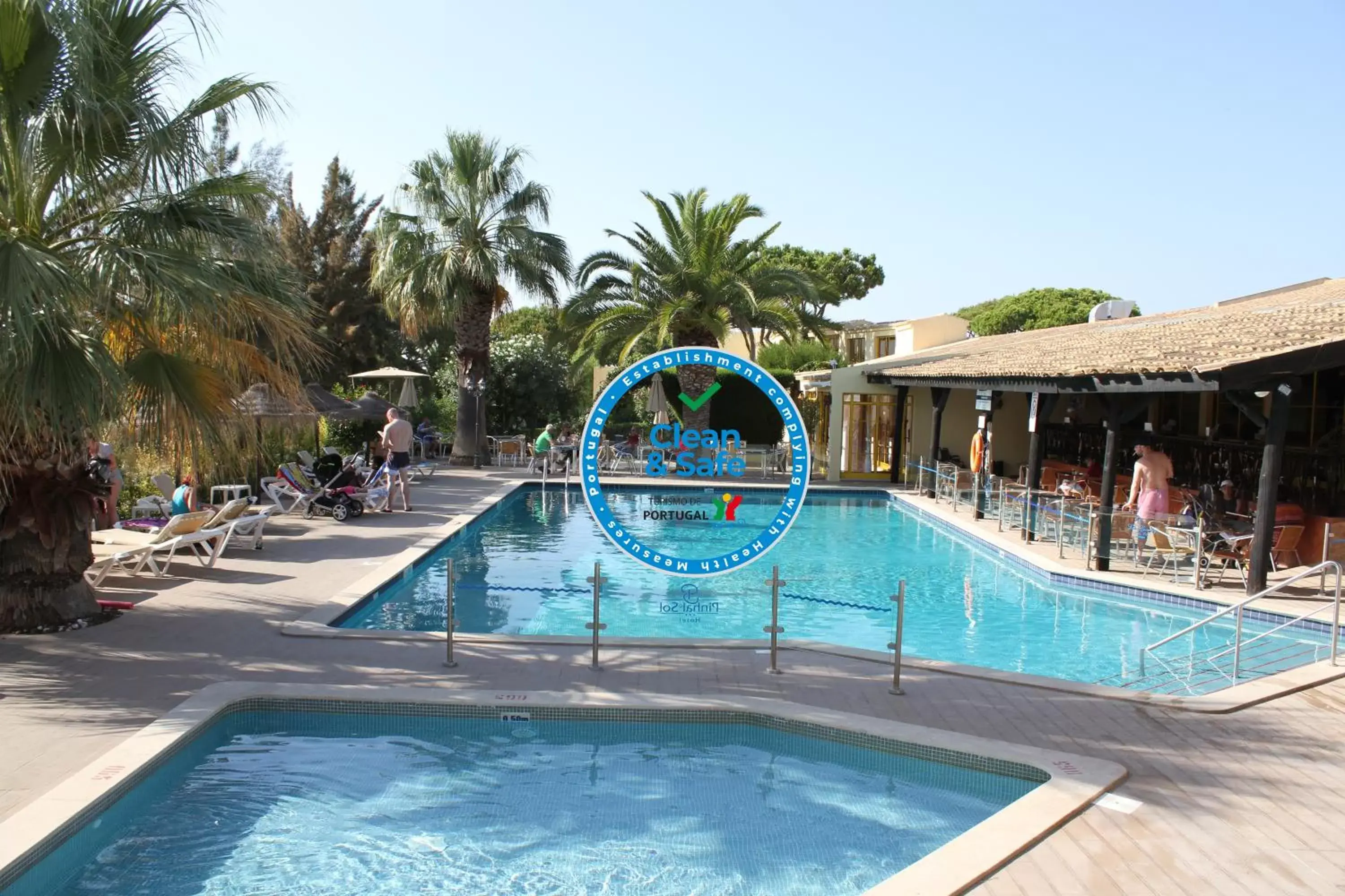 Food and drinks, Swimming Pool in Hotel Pinhal do Sol