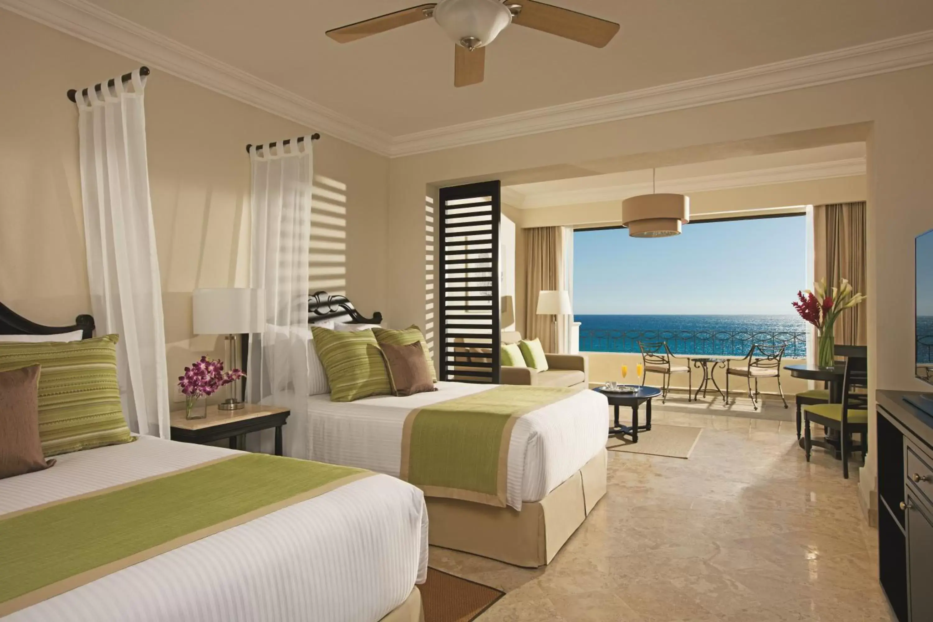 Bedroom, Sea View in Dreams Los Cabos Suites Golf Resort & Spa