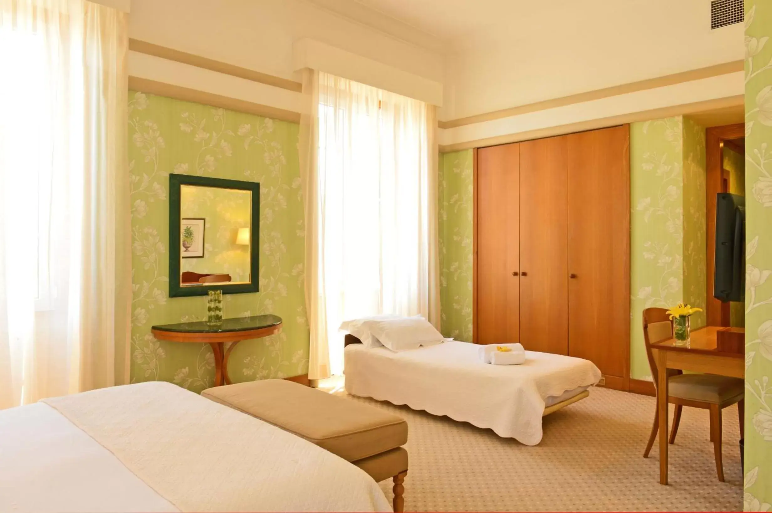 Photo of the whole room, Bed in Pousada de Viana do Castelo