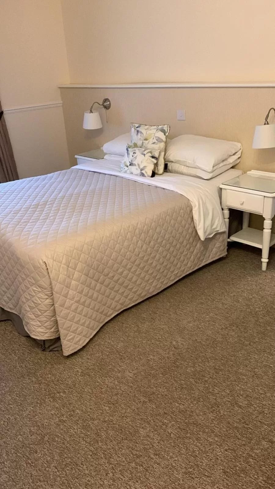 Bedroom, Bed in Hunters Meet