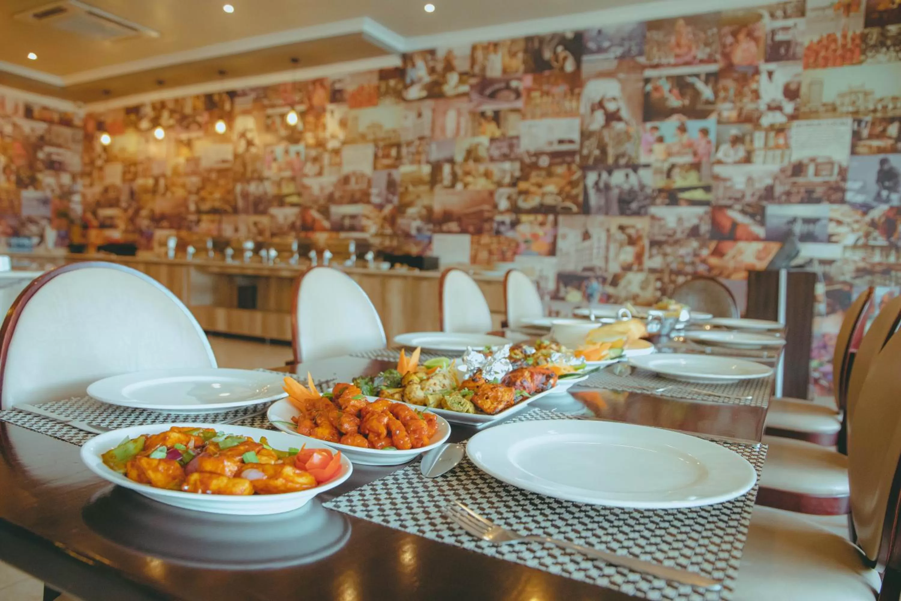 Restaurant/places to eat in CBD Hotel