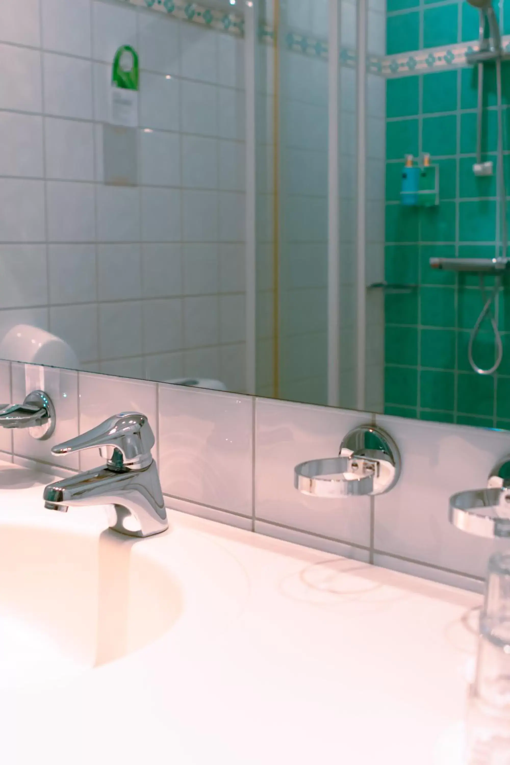 Bathroom in First Hotel Olofström