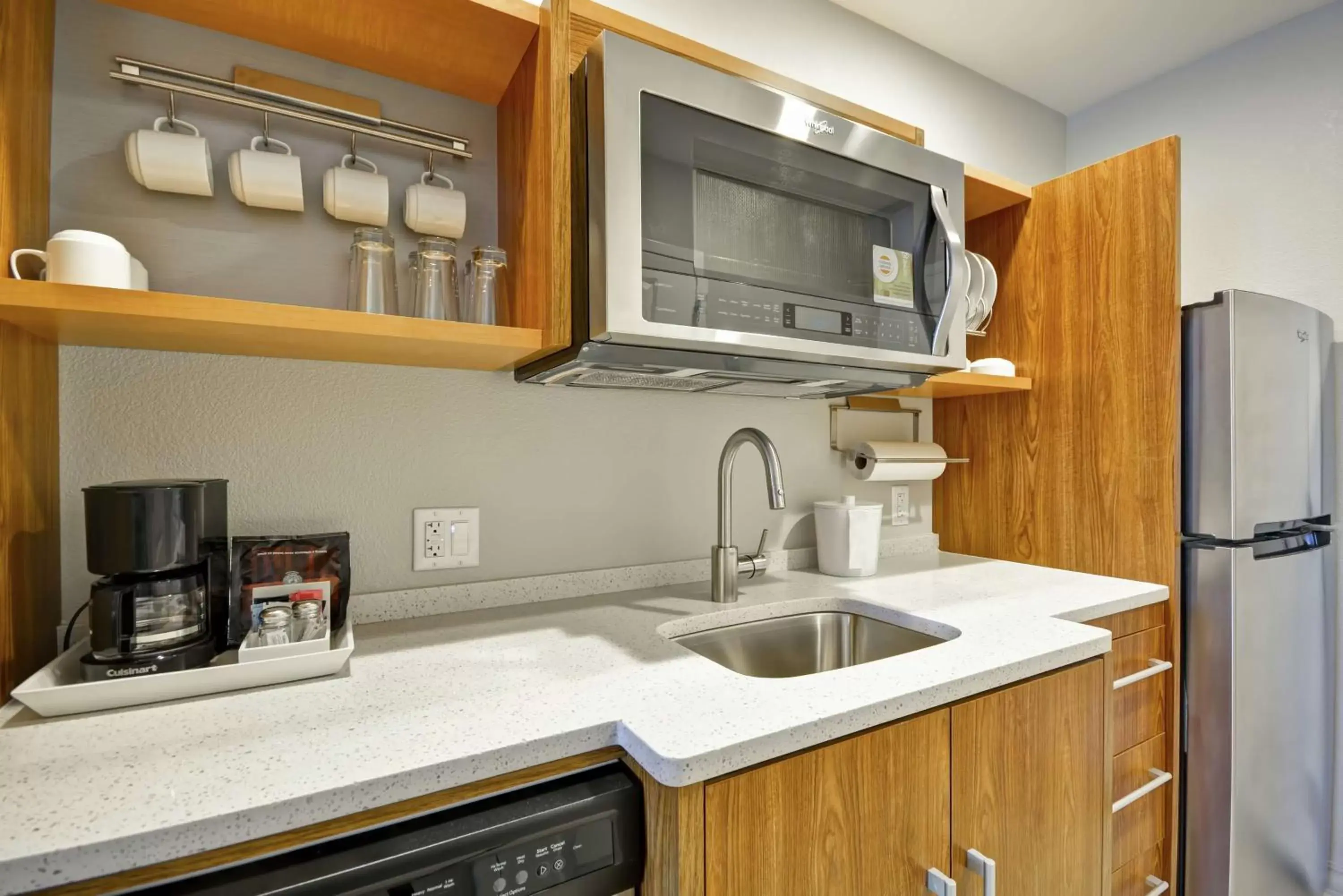 Kitchen or kitchenette, Kitchen/Kitchenette in Home2 Suites By Hilton Evansville