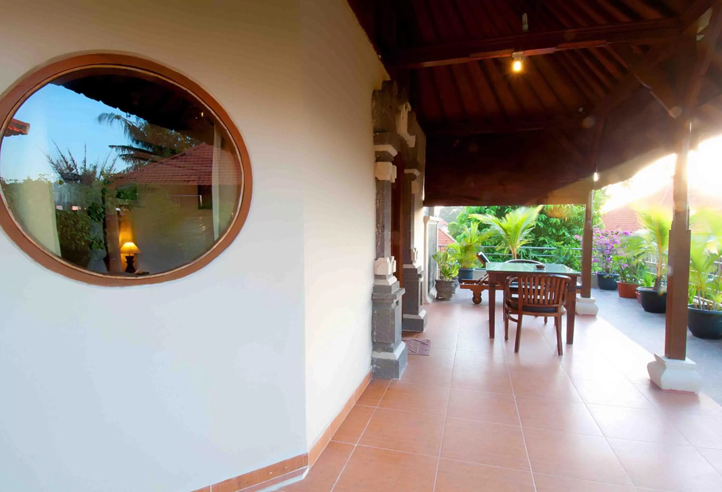 Balcony/Terrace in Kusnadi Hotel