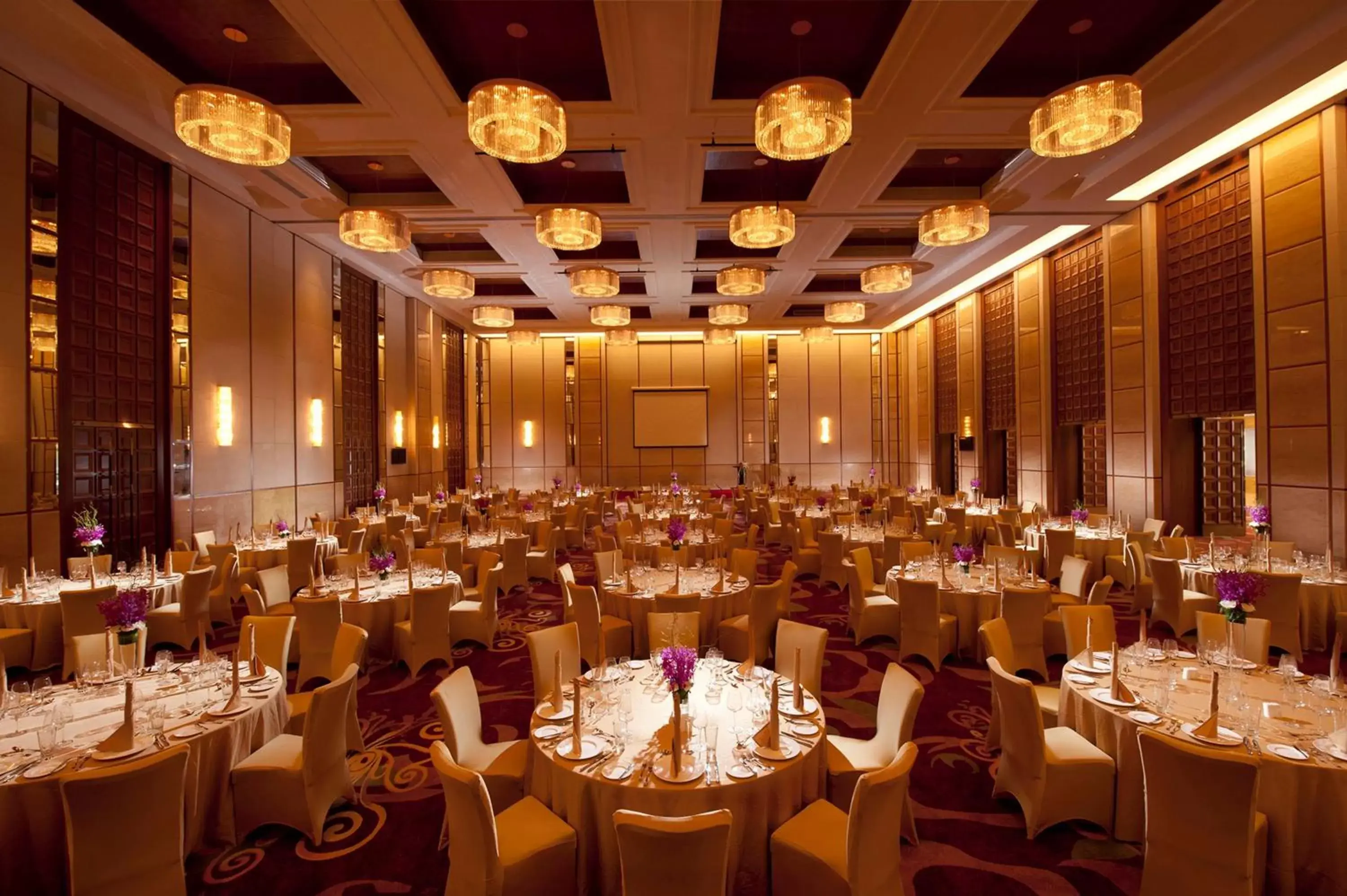 Meeting/conference room, Restaurant/Places to Eat in Hilton Beijing Capital Airport