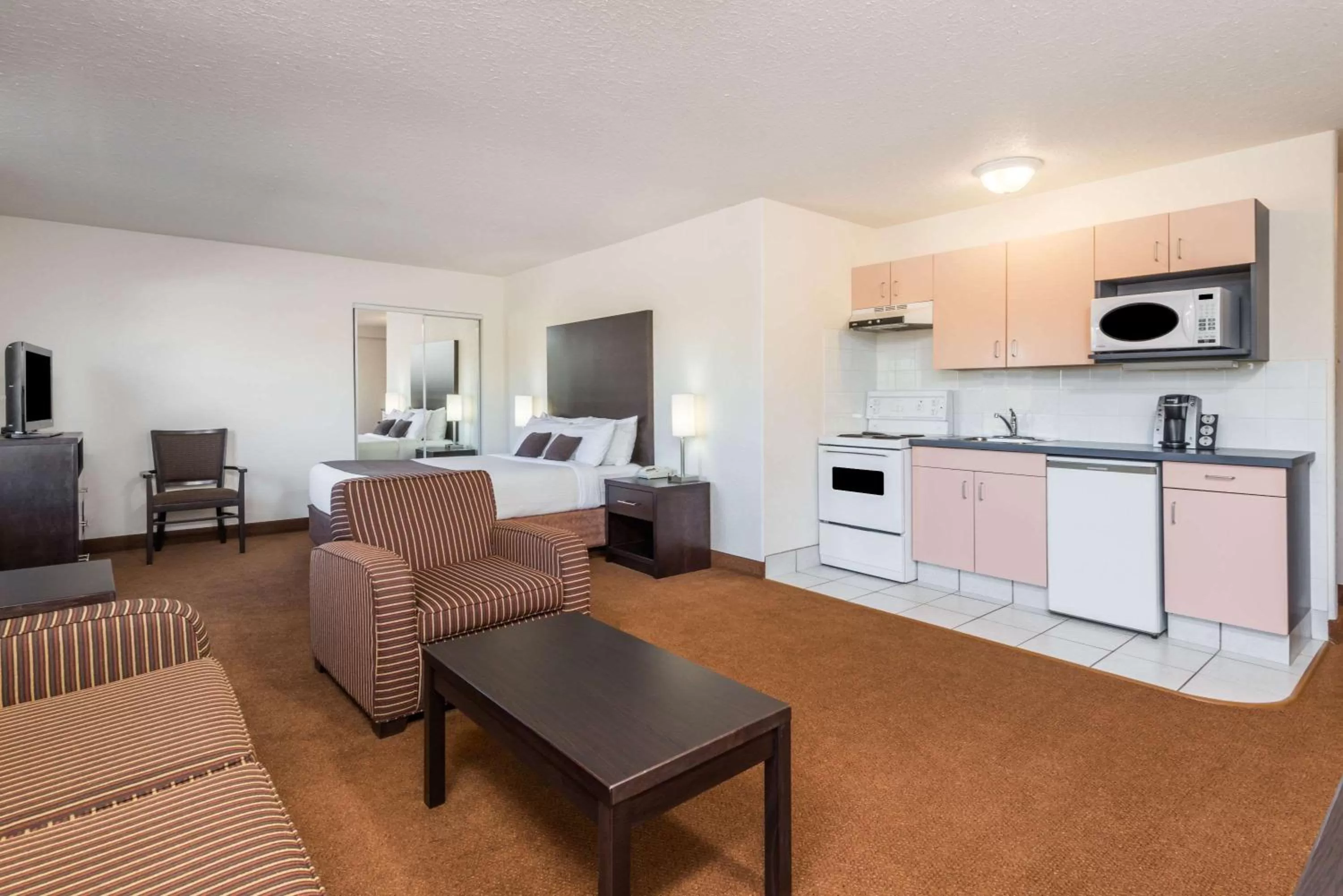 On site in Super 8 by Wyndham Vermilion AB