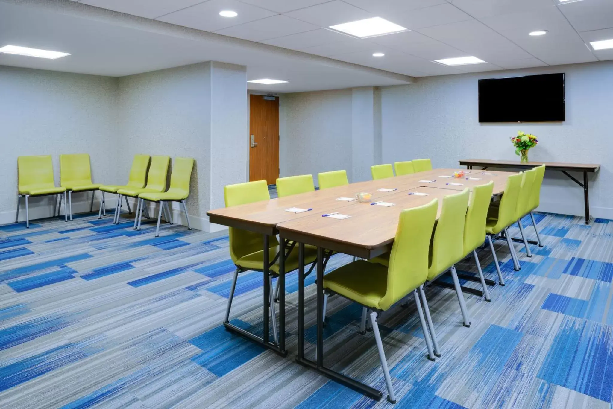 Meeting/conference room in Holiday Inn Express & Suites Ft. Washington - Philadelphia, an IHG Hotel