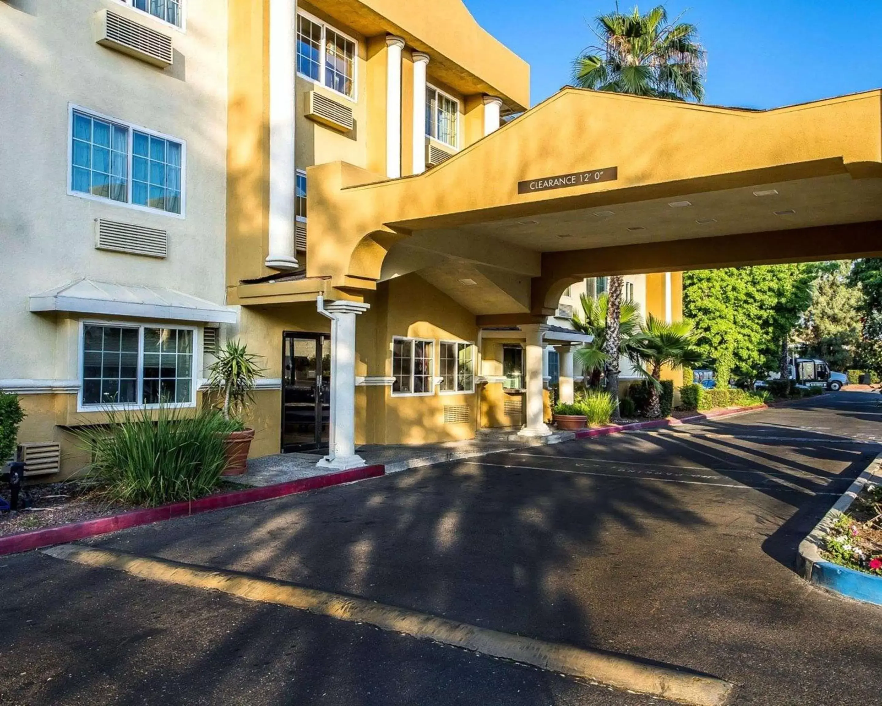 Property Building in Comfort Inn Modesto