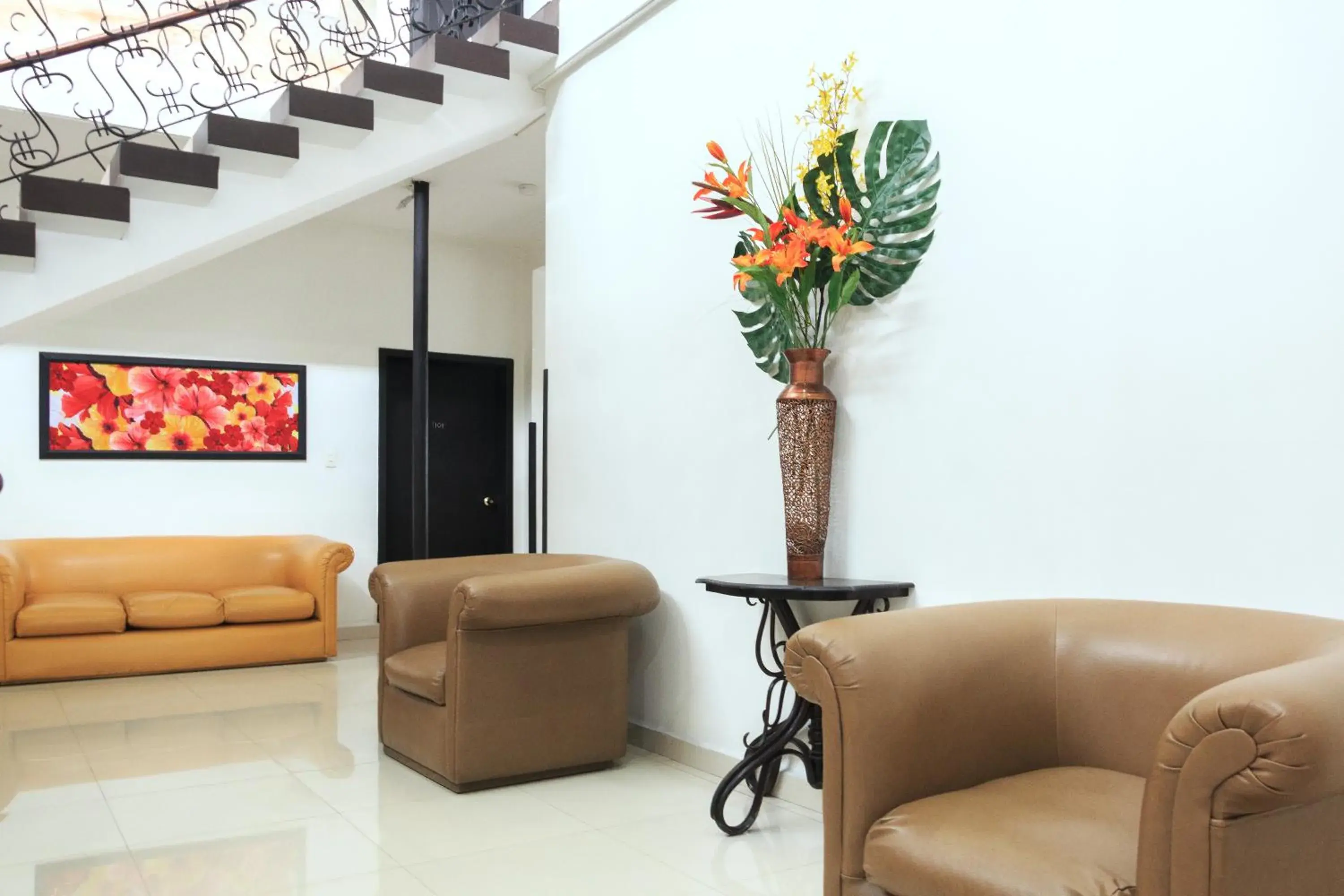 Seating Area in Hotel Colonial Plaza