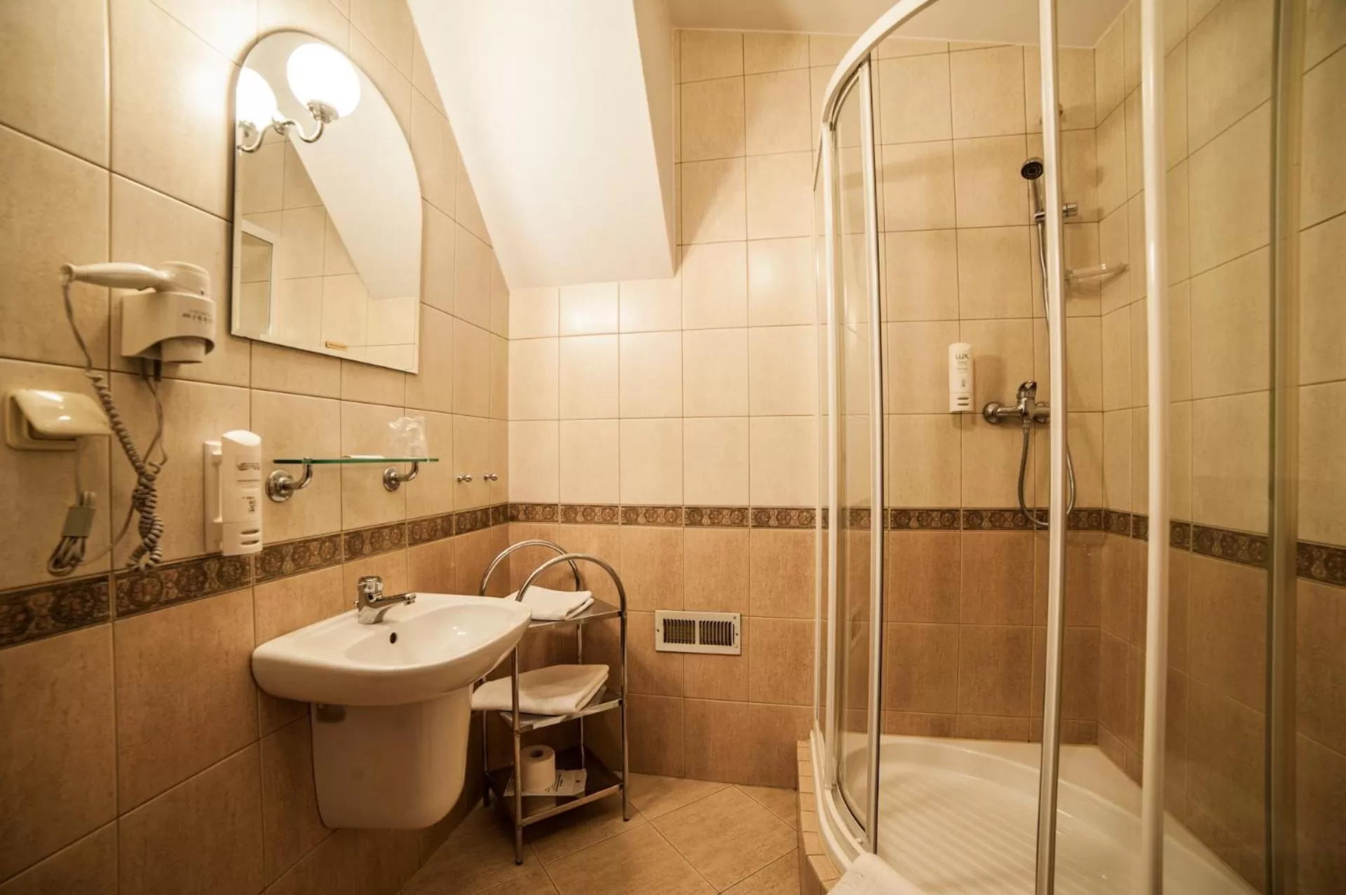 Bathroom in Piwnica Rycerska Kęty