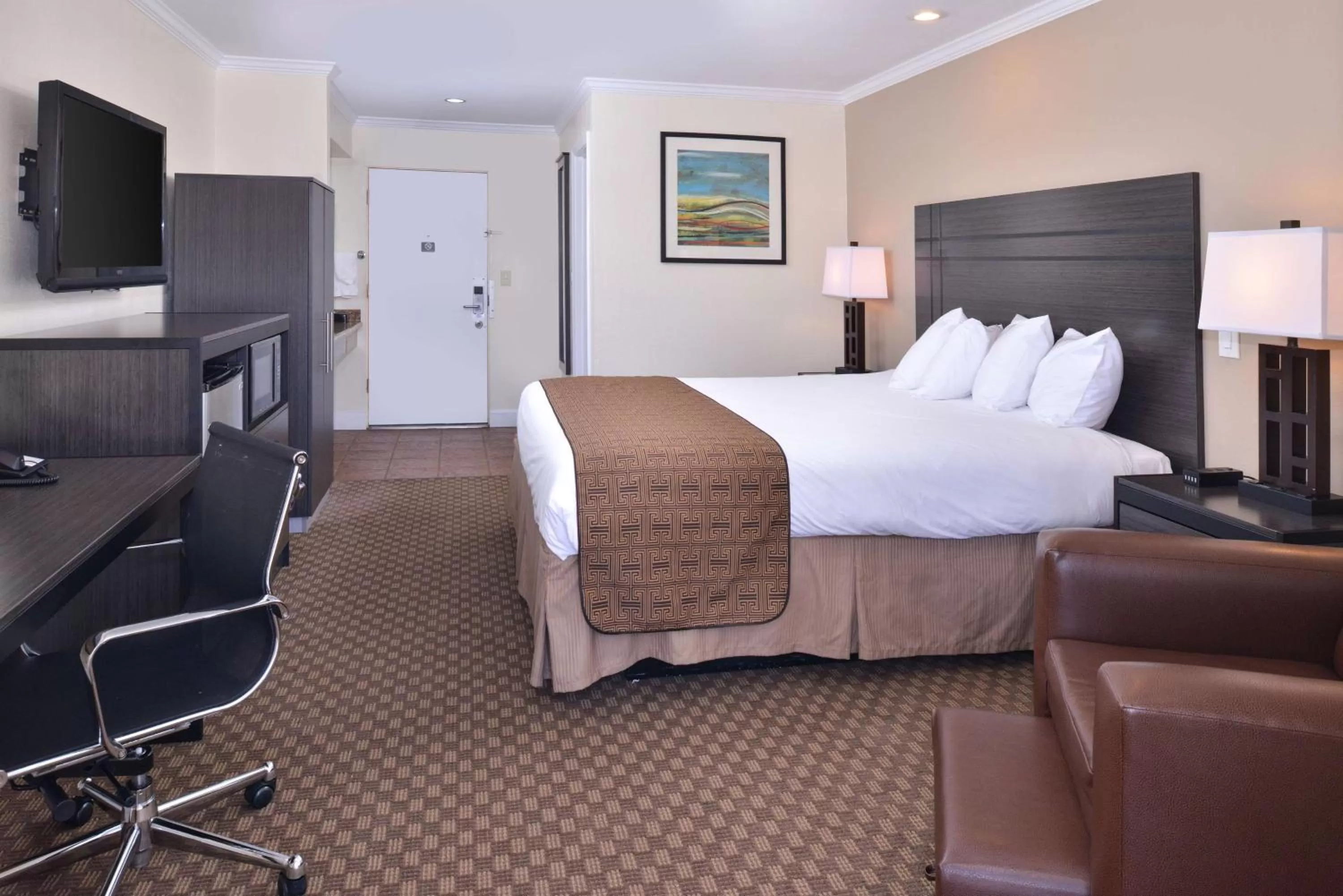 Deluxe King Room with Balcony - Non Smoking in Best Western Capistrano Inn
