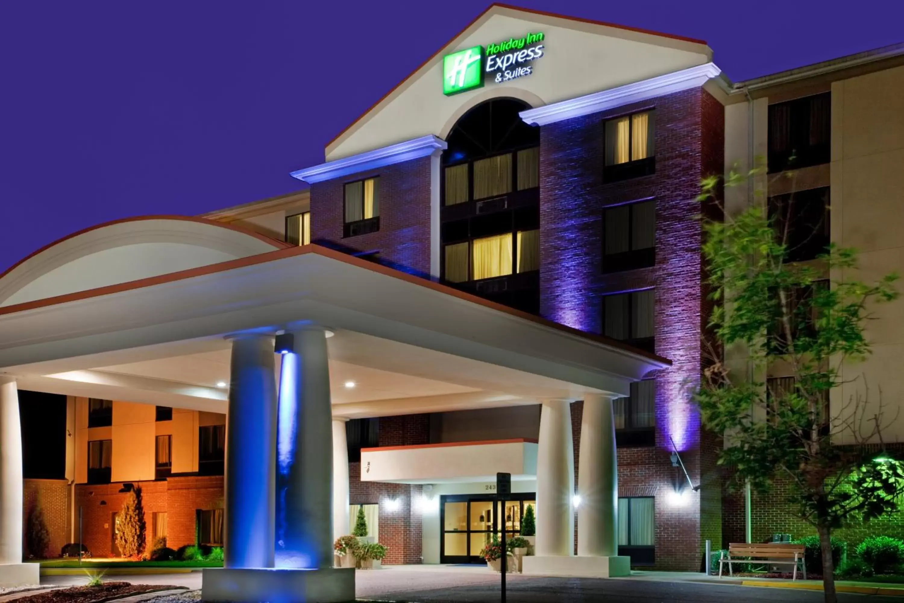 Property Building in Holiday Inn Express & Suites Chesapeake, an IHG Hotel