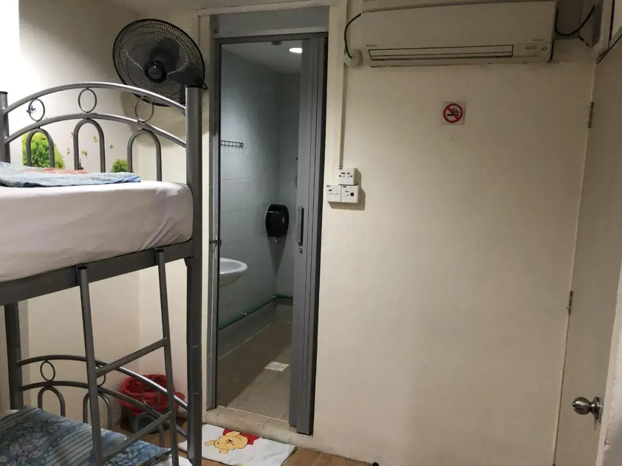 bunk bed in Kawan Hostel