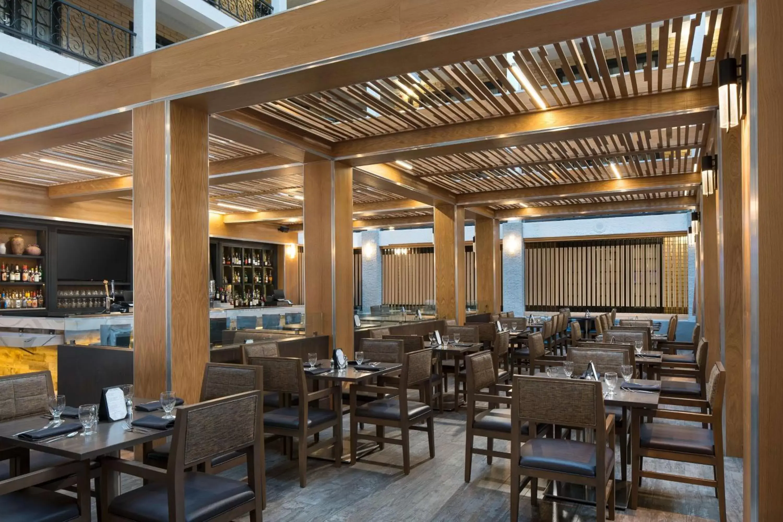 Lounge or bar, Restaurant/Places to Eat in Embassy Suites by Hilton Austin Central