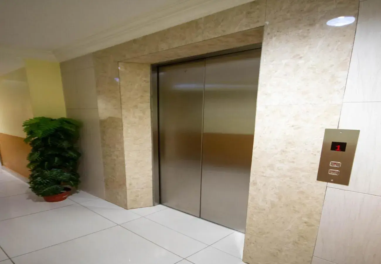 elevator, Bathroom in Sun Inns Hotel Sentral, Brickfields