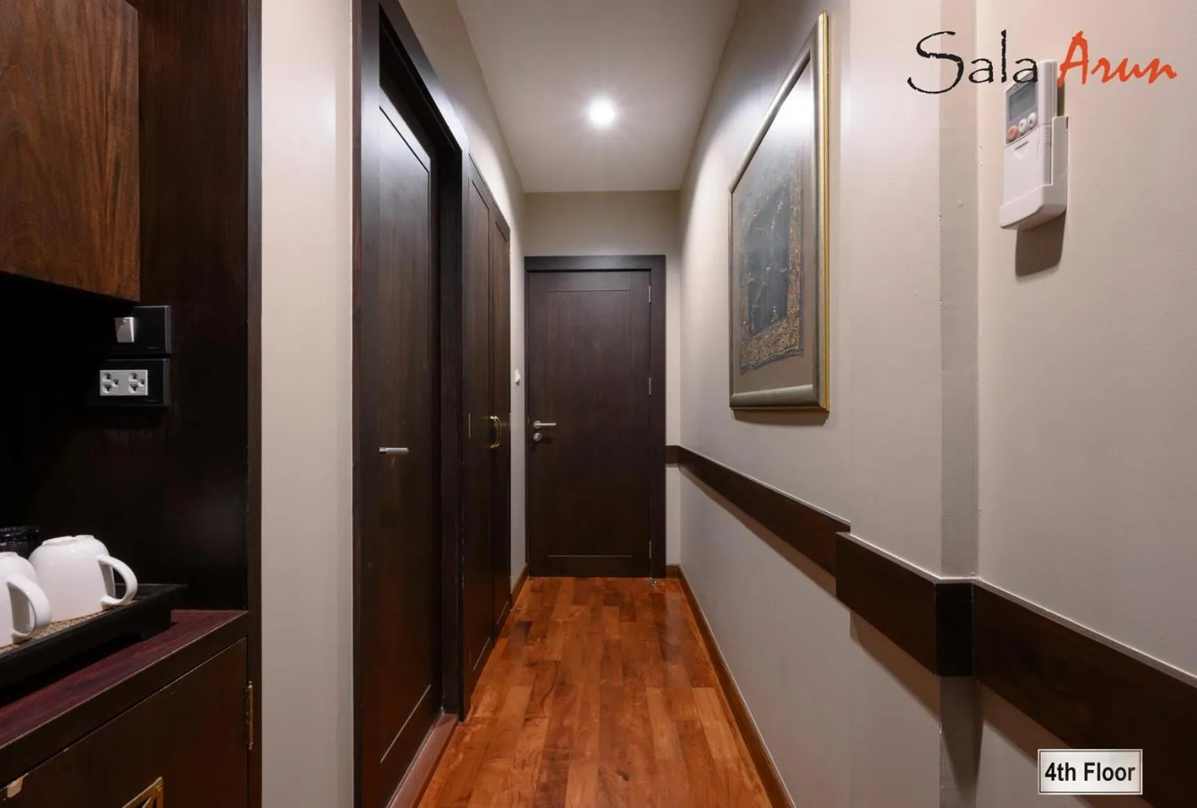 wardrobe in Sala Arun