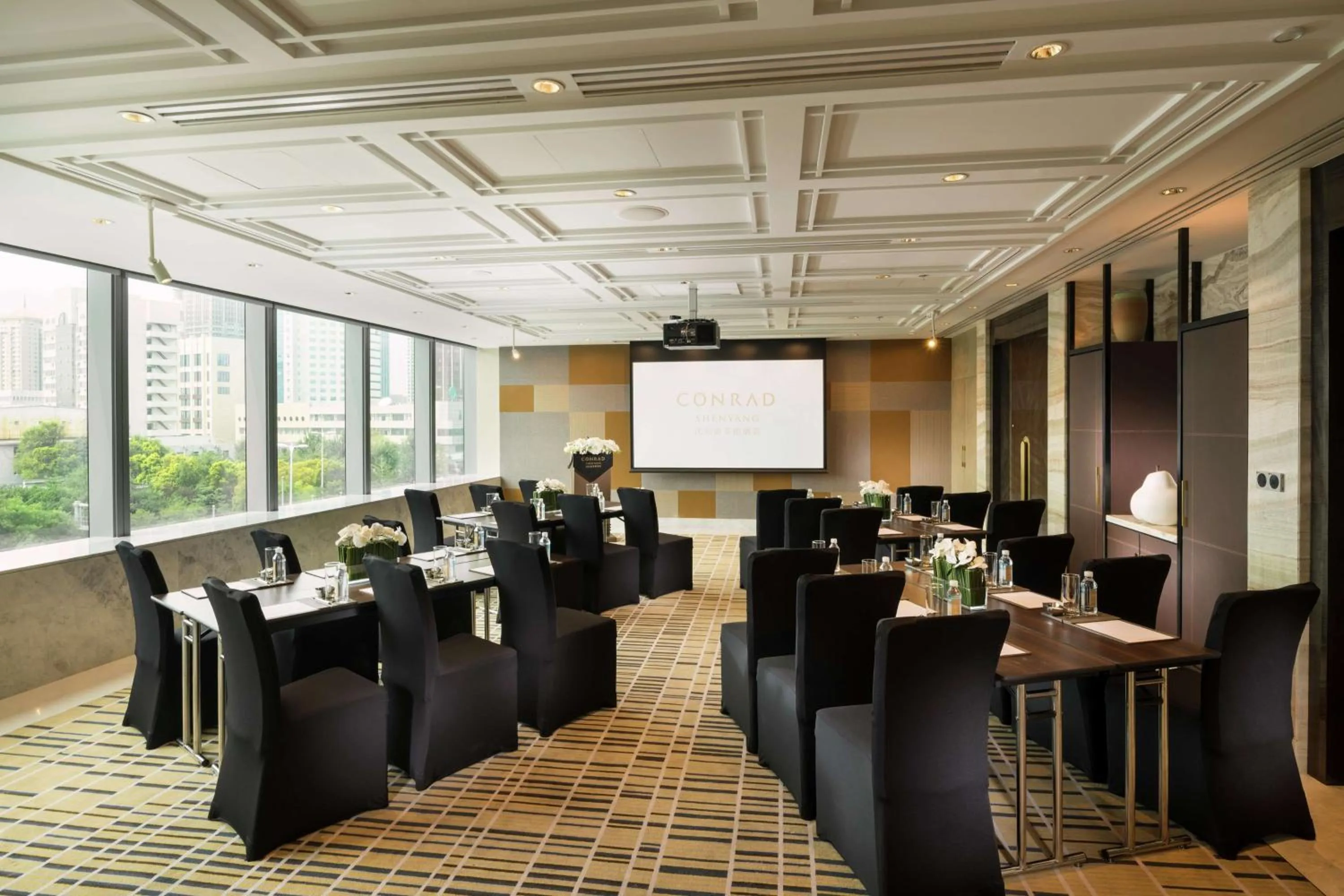 Meeting/conference room in Conrad Shenyang