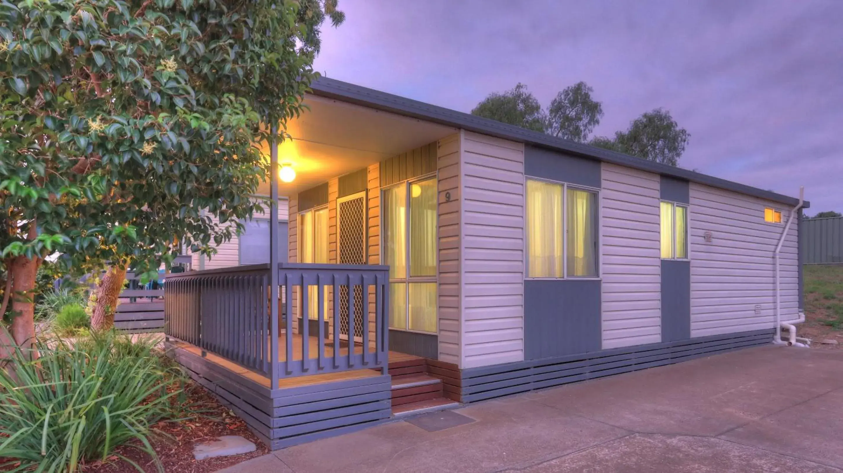 Property Building in Airport Tourist Village Melbourne