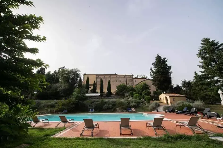 Day, Swimming Pool in Monastero Le Grazie