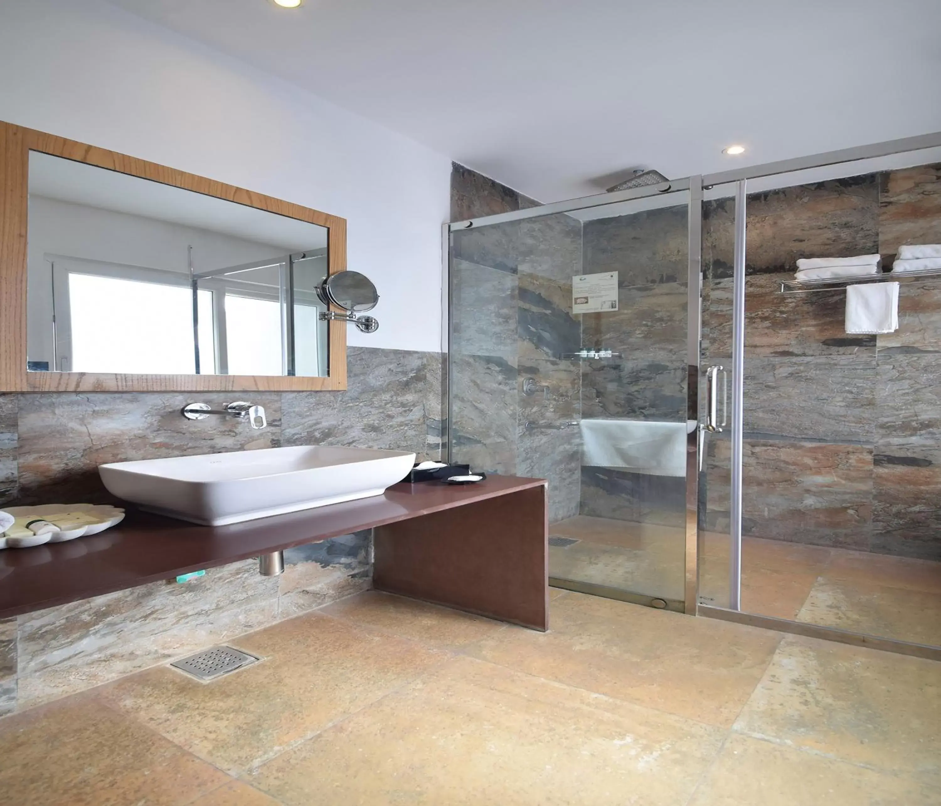 Shower, Bathroom in Bamboo Saa Resort & Spa