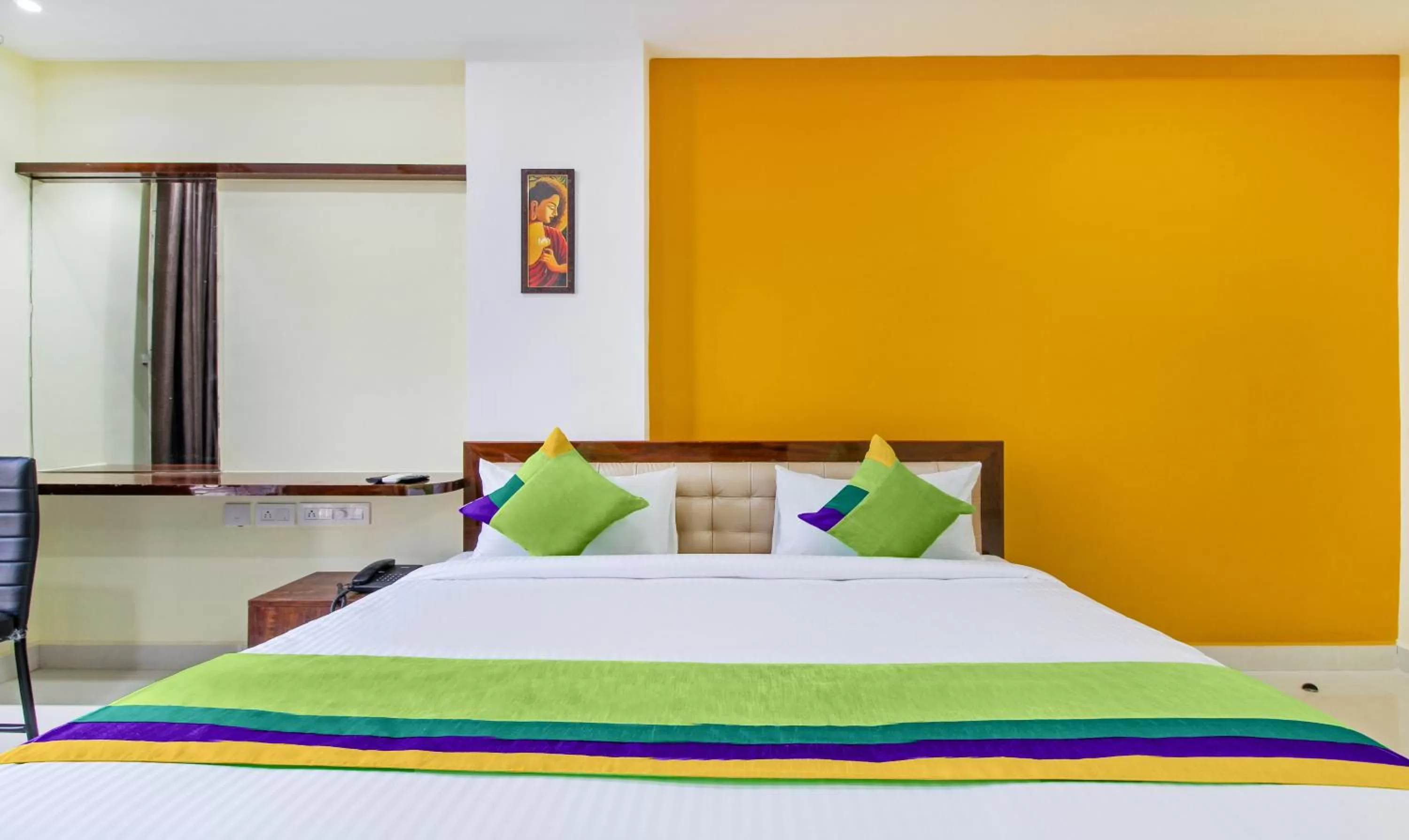 Bedroom, Bed in Itsy Hotels D'Comfort Inn