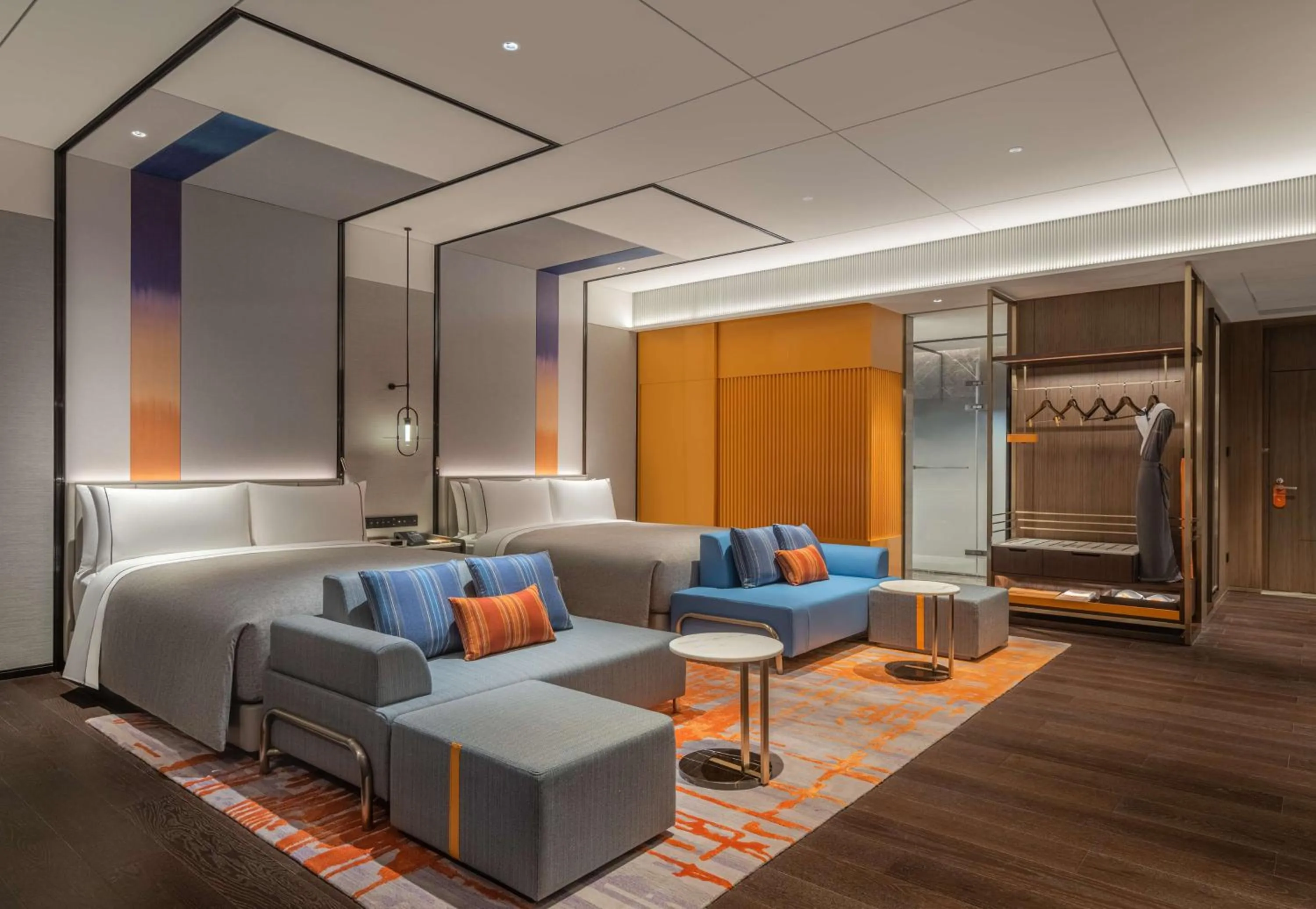 Photo of the whole room, Bed in Canopy by Hilton Xi'an Qujiang