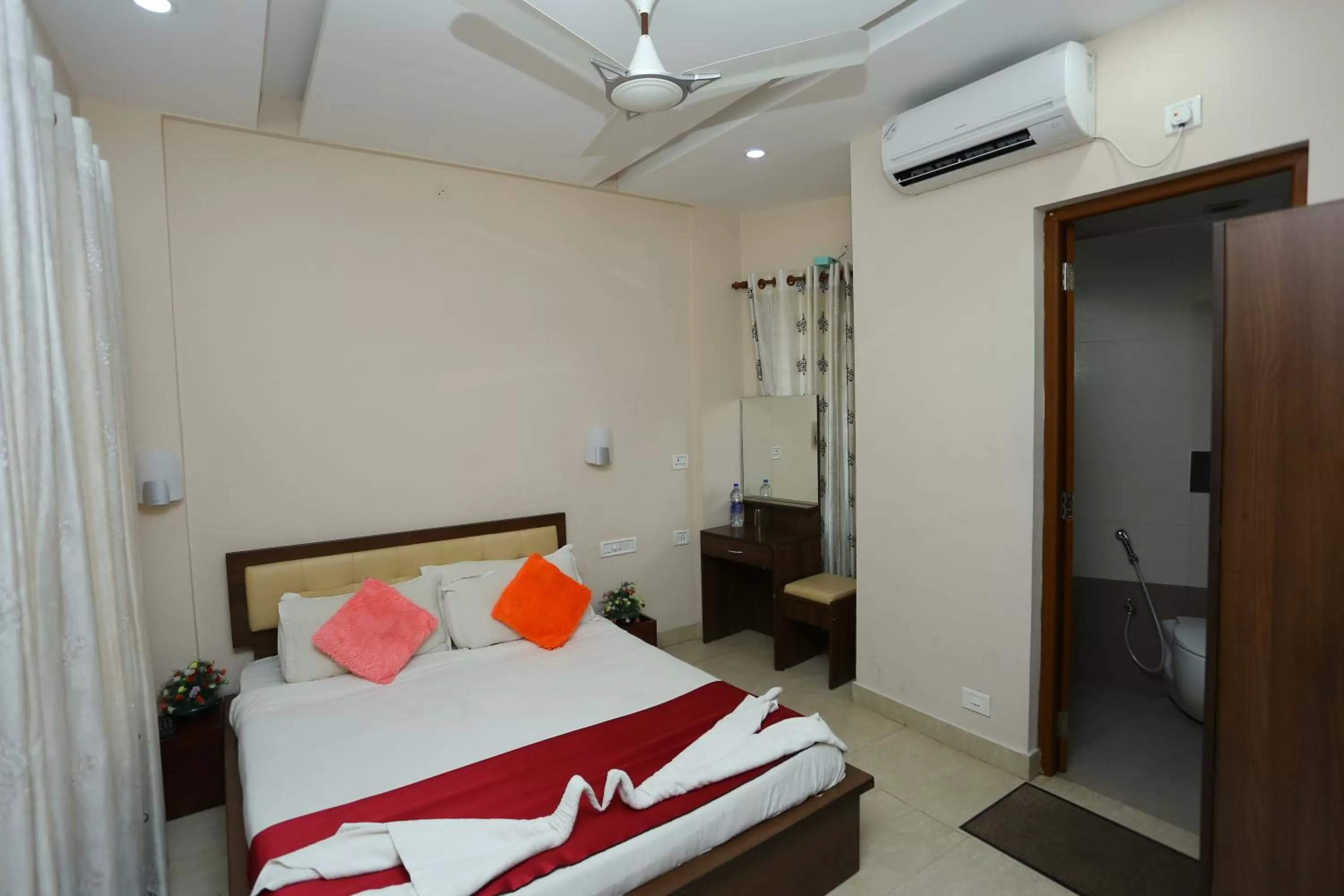 Bed in Hotel Innate Inn