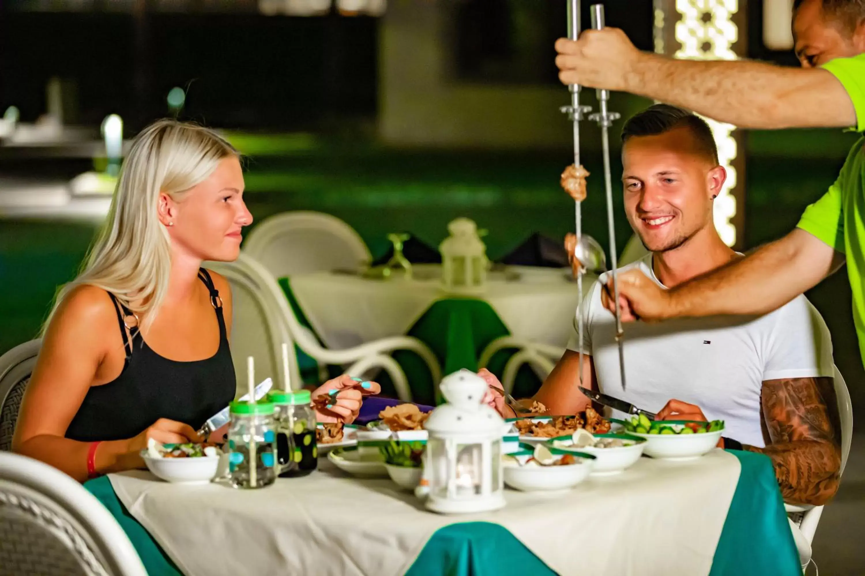 Restaurant/Places to Eat in Continental Hotel Hurghada