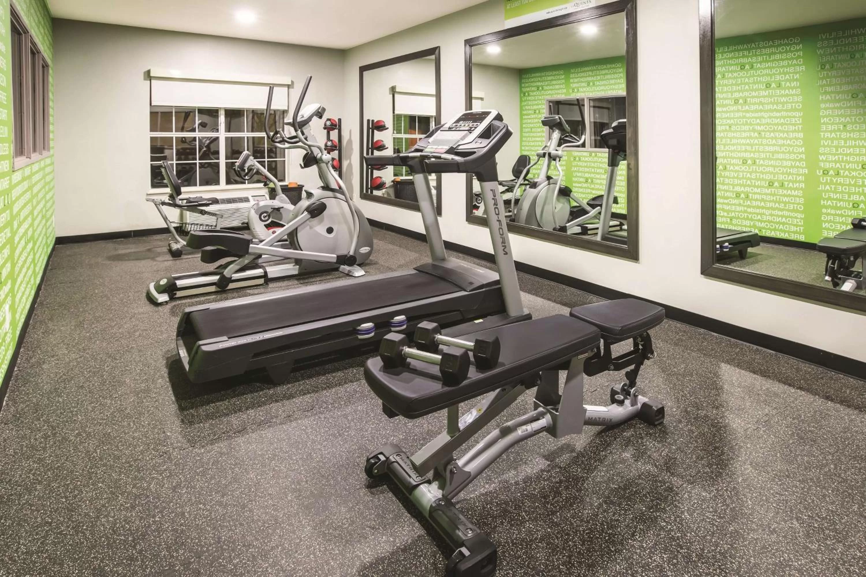 Fitness centre/facilities in La Quinta by Wyndham Dallas Mesquite